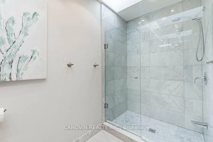 2410 Lionheart Crescent
