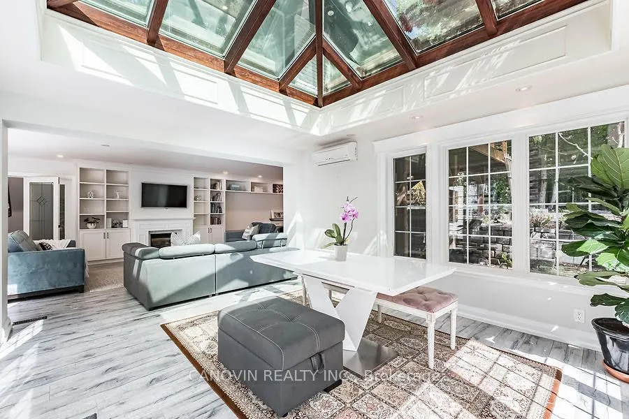 2410 Lionheart Crescent