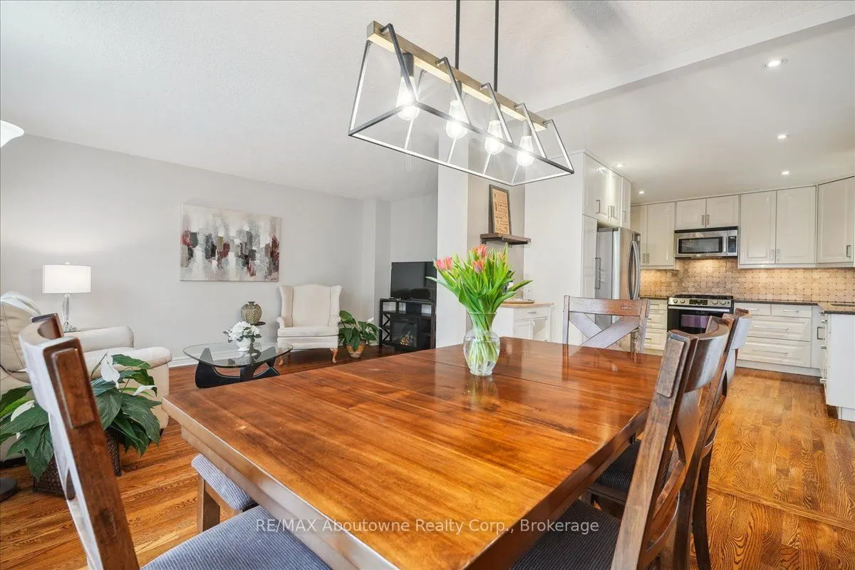408 Parkridge Crescent