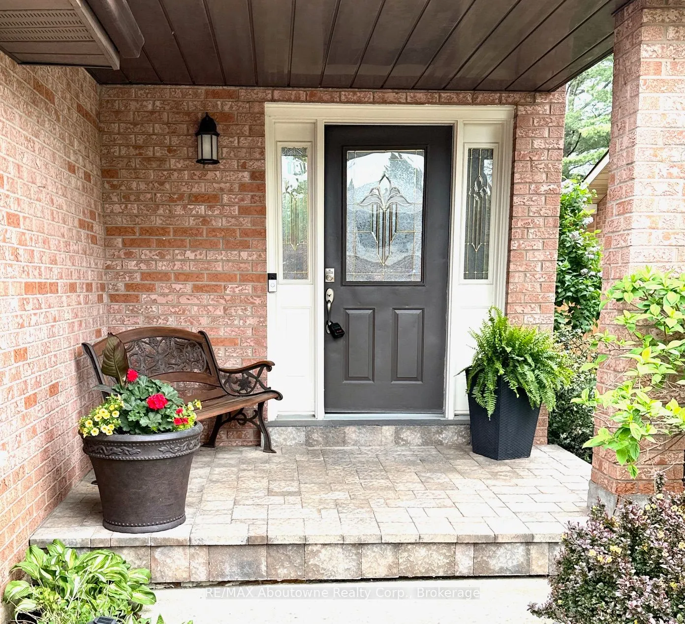 408 Parkridge Crescent