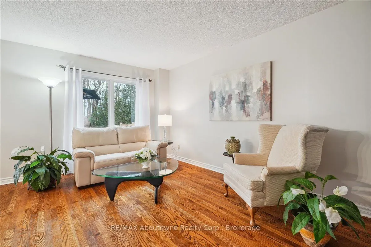 408 Parkridge Crescent