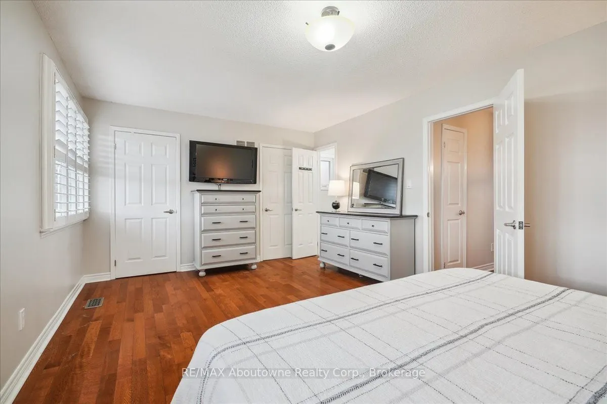 408 Parkridge Crescent