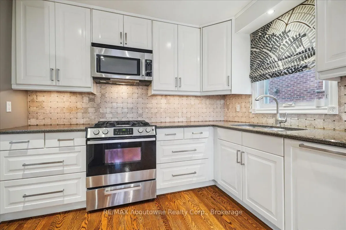 408 Parkridge Crescent