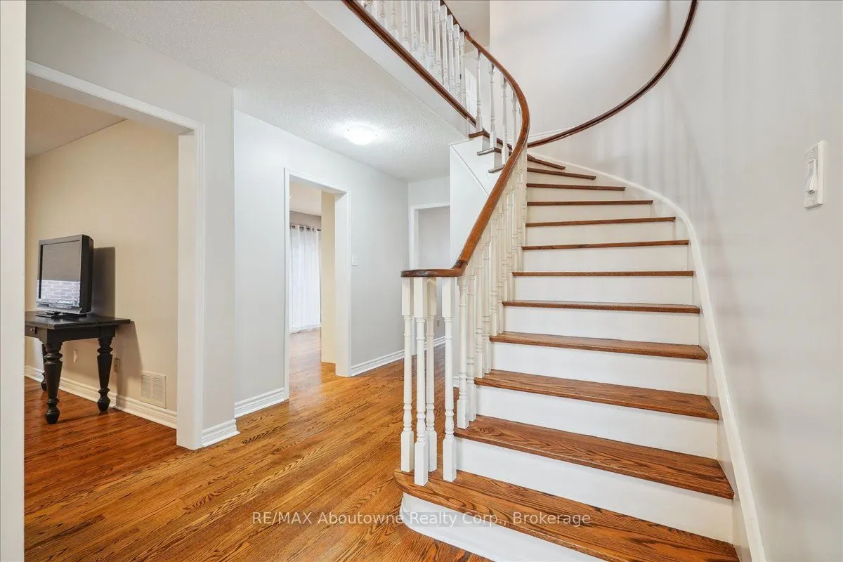 408 Parkridge Crescent