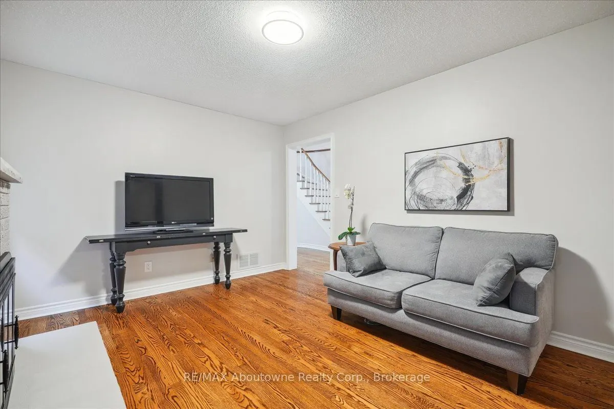 408 Parkridge Crescent