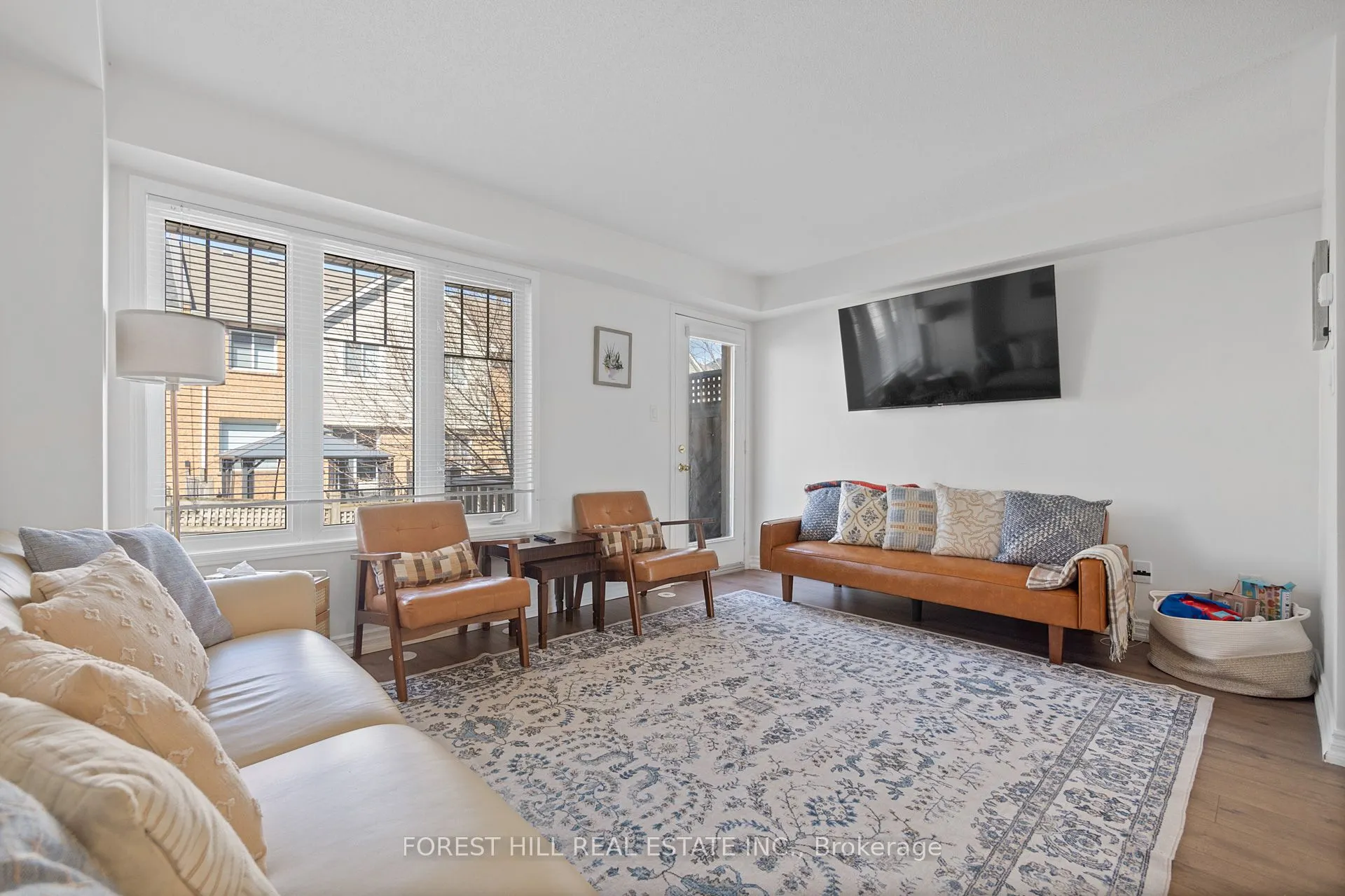 5050 Intrepid Drive, #20
