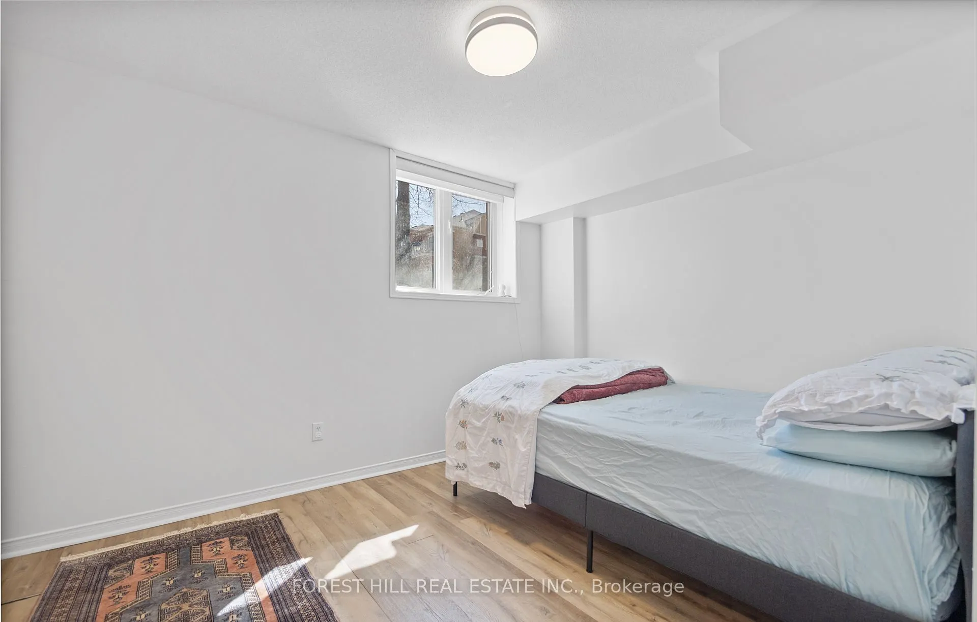 5050 Intrepid Drive, #20