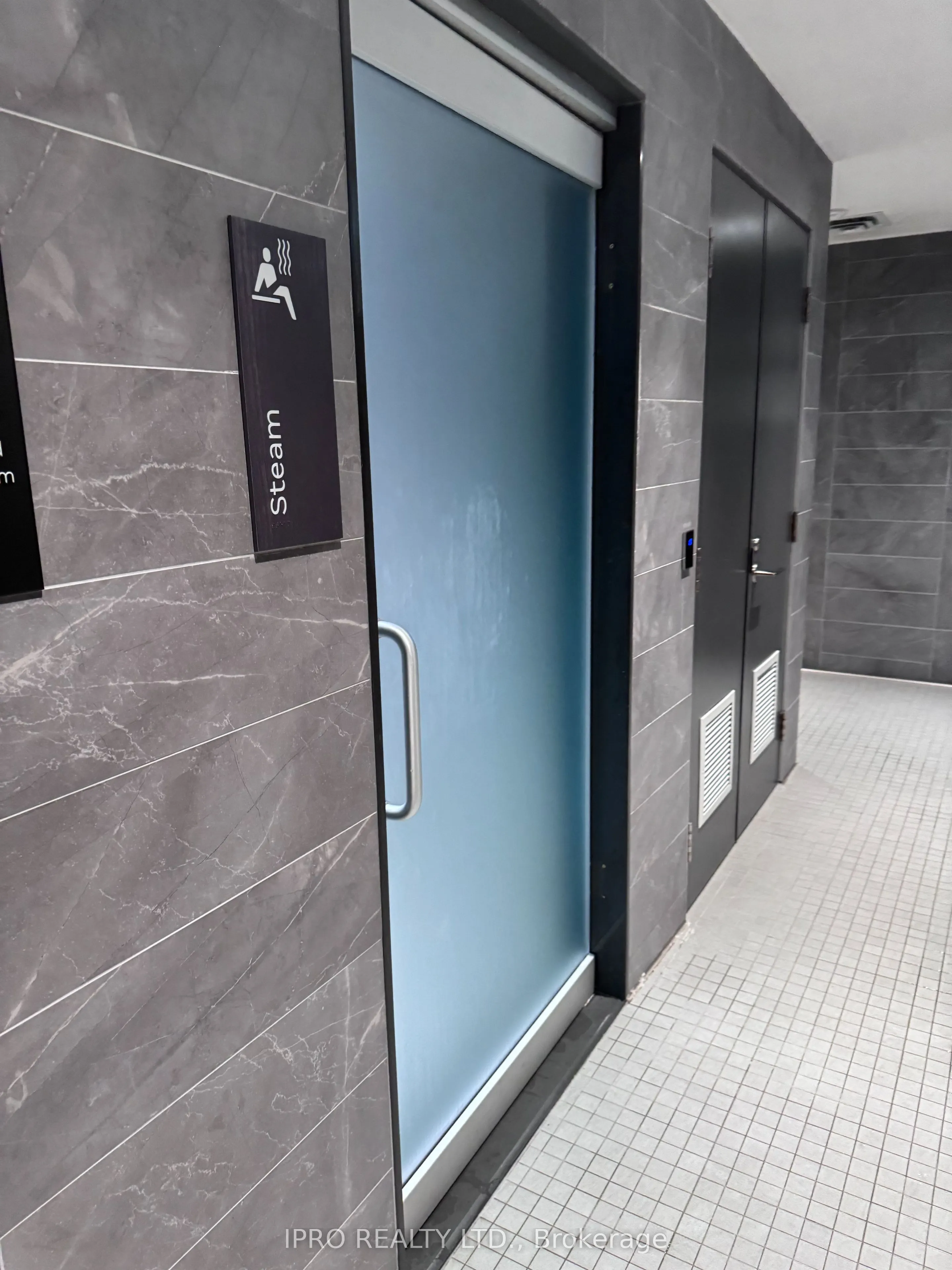 9 Mabelle Avenue, #2125