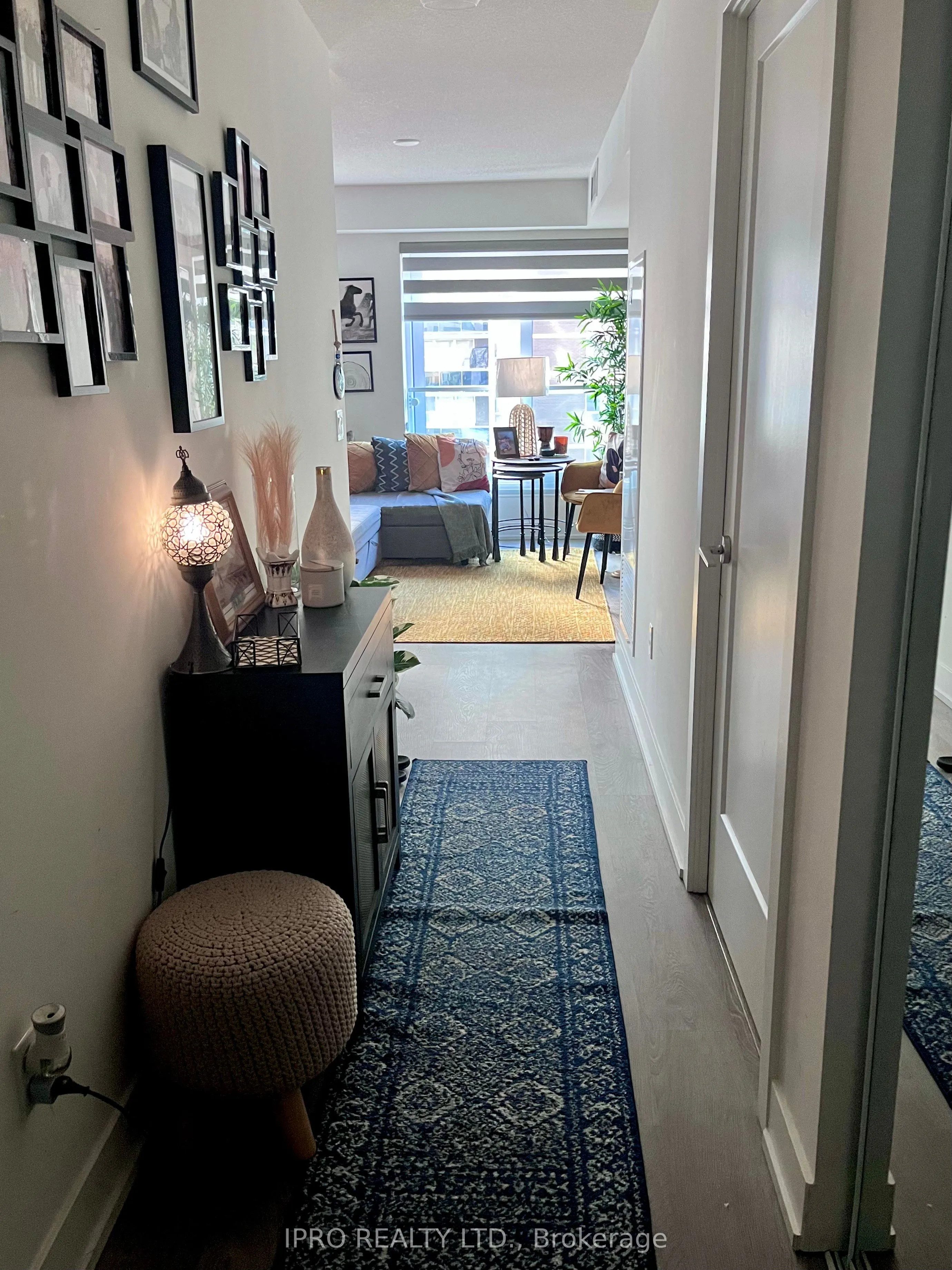 9 Mabelle Avenue, #2125