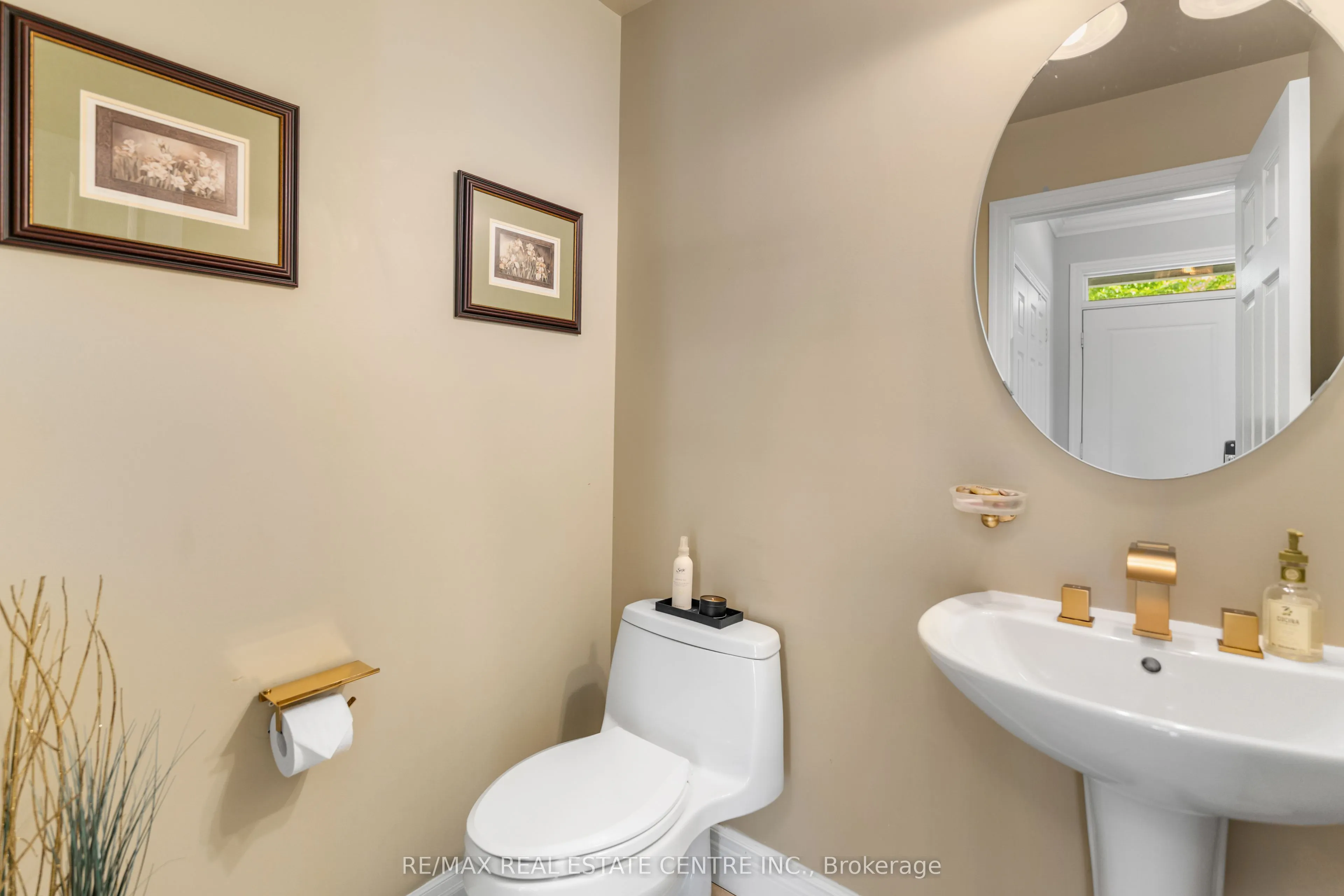 12 St. Lawrence Drive, #12