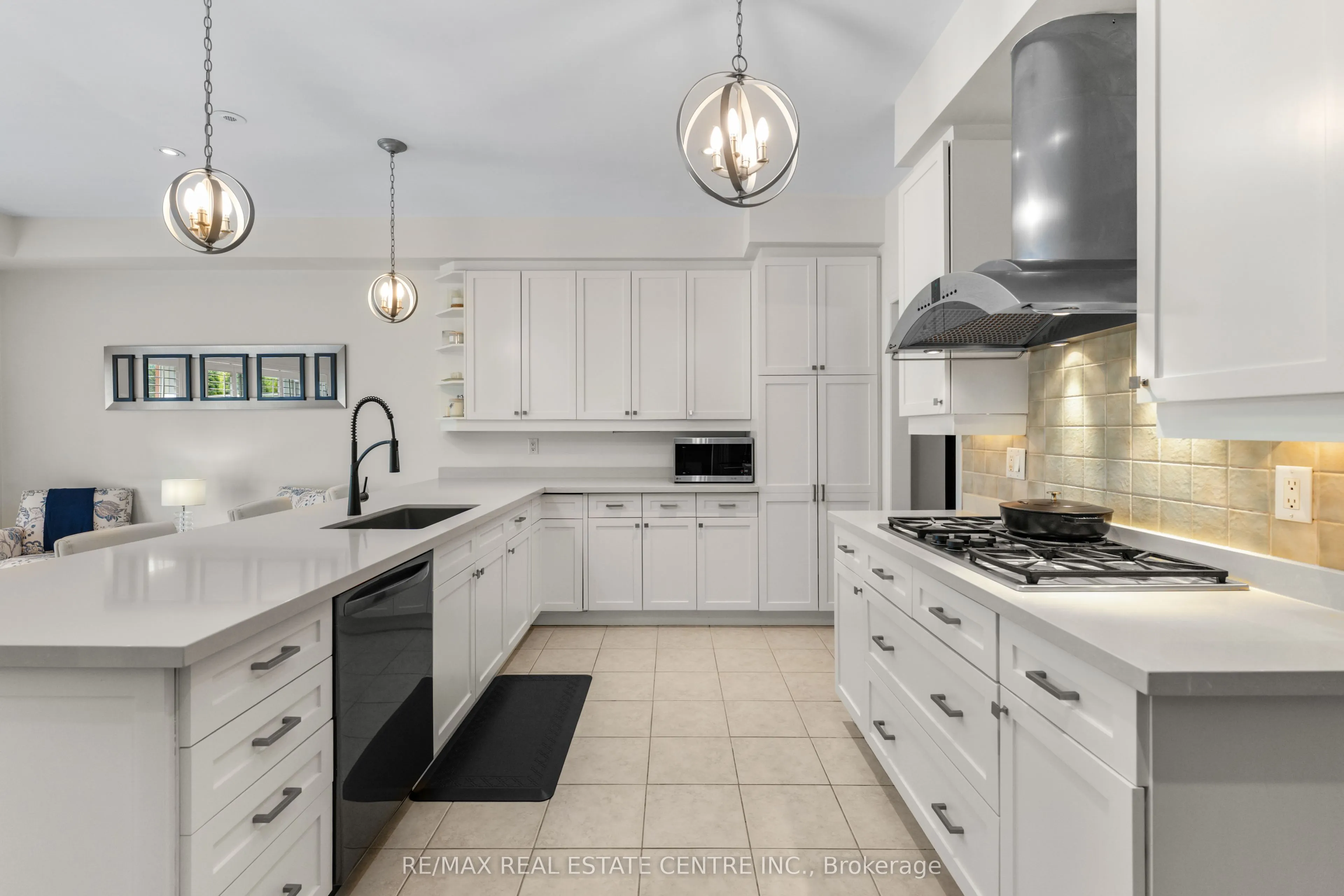 12 St. Lawrence Drive, #12