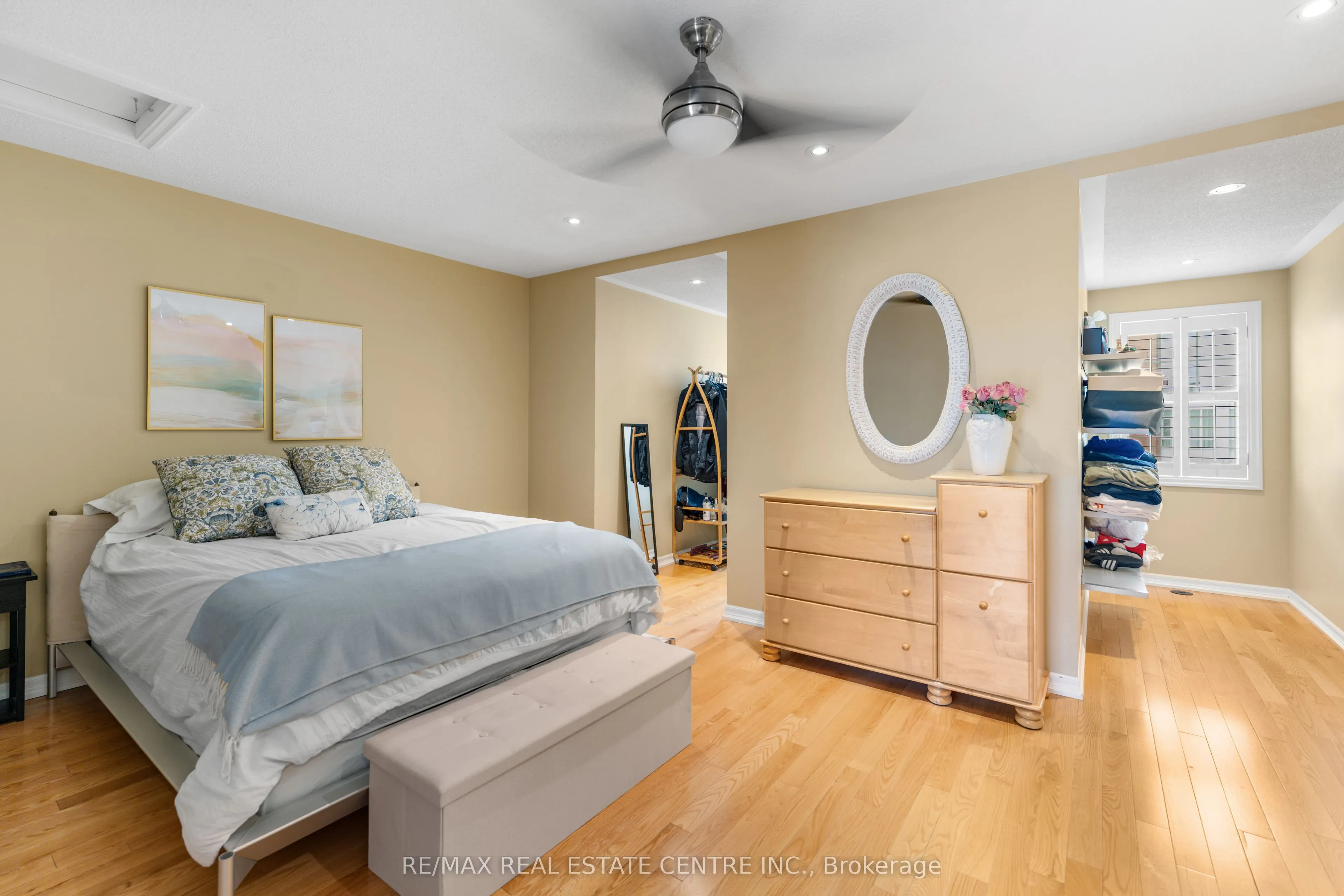 12 St. Lawrence Drive, #12