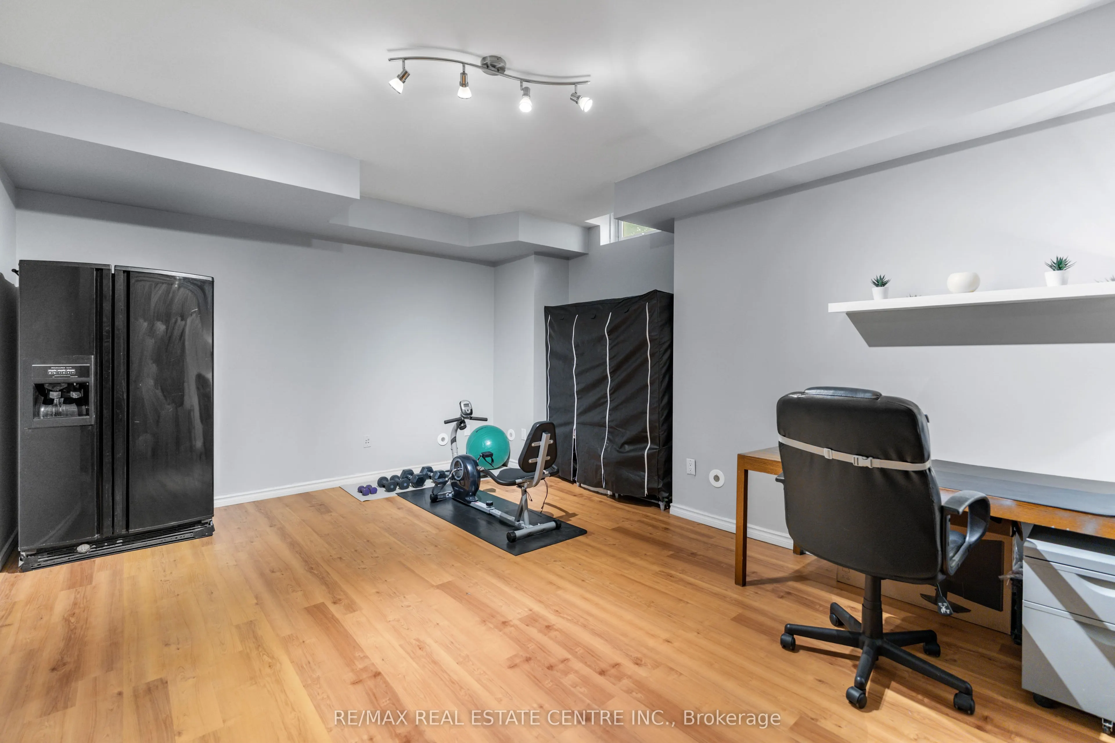 12 St. Lawrence Drive, #12