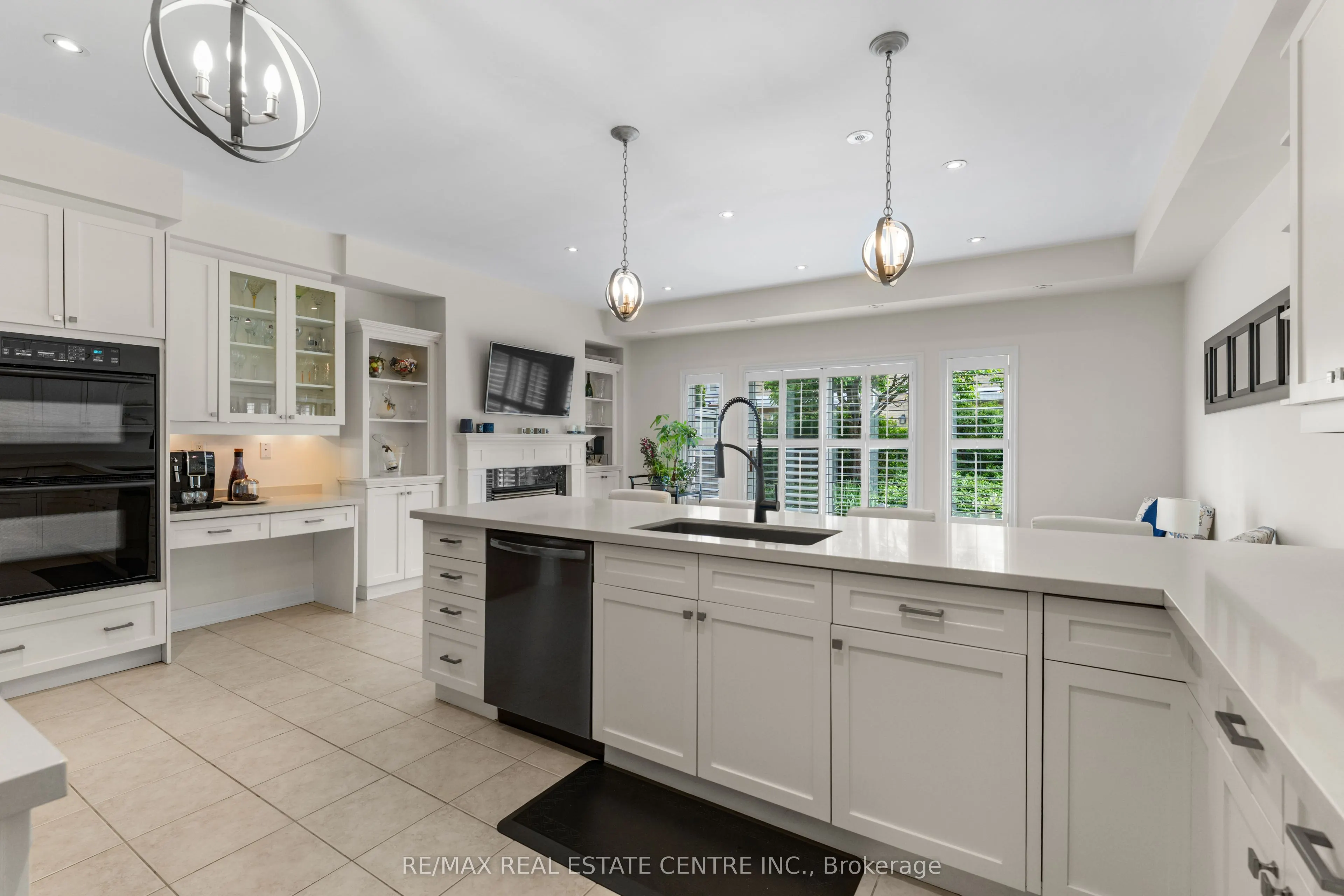12 St. Lawrence Drive, #12