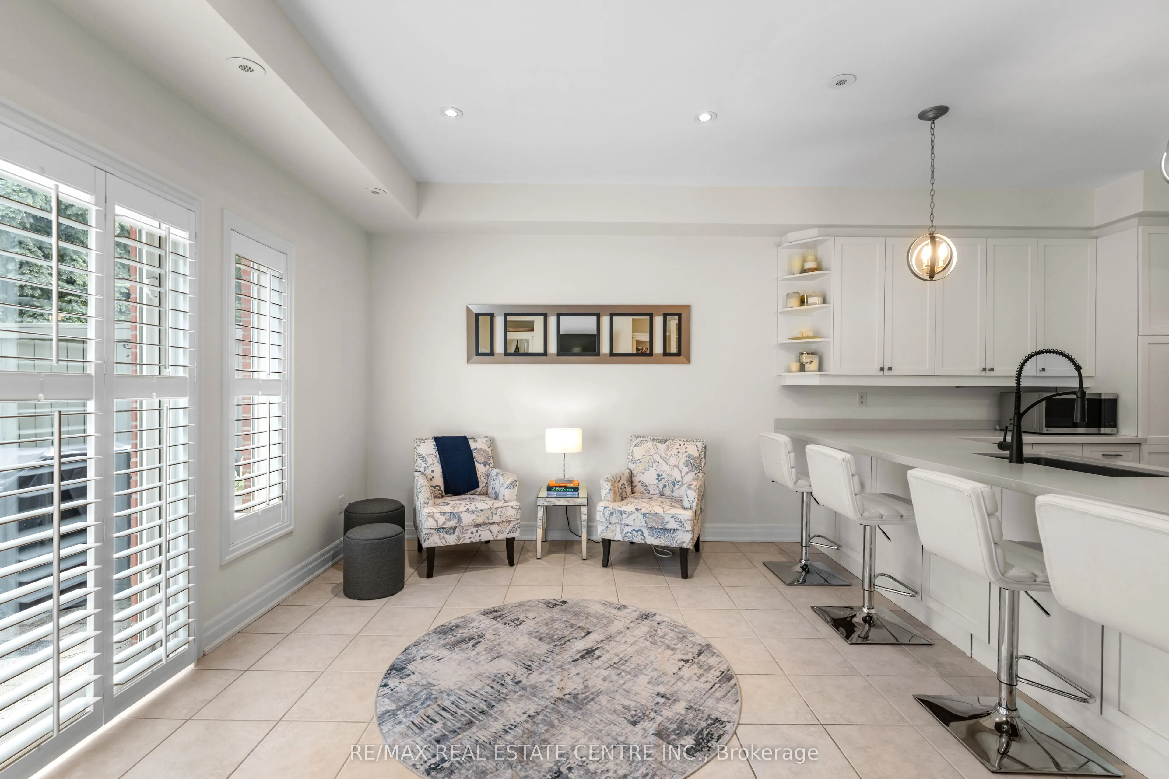 12 St. Lawrence Drive, #12