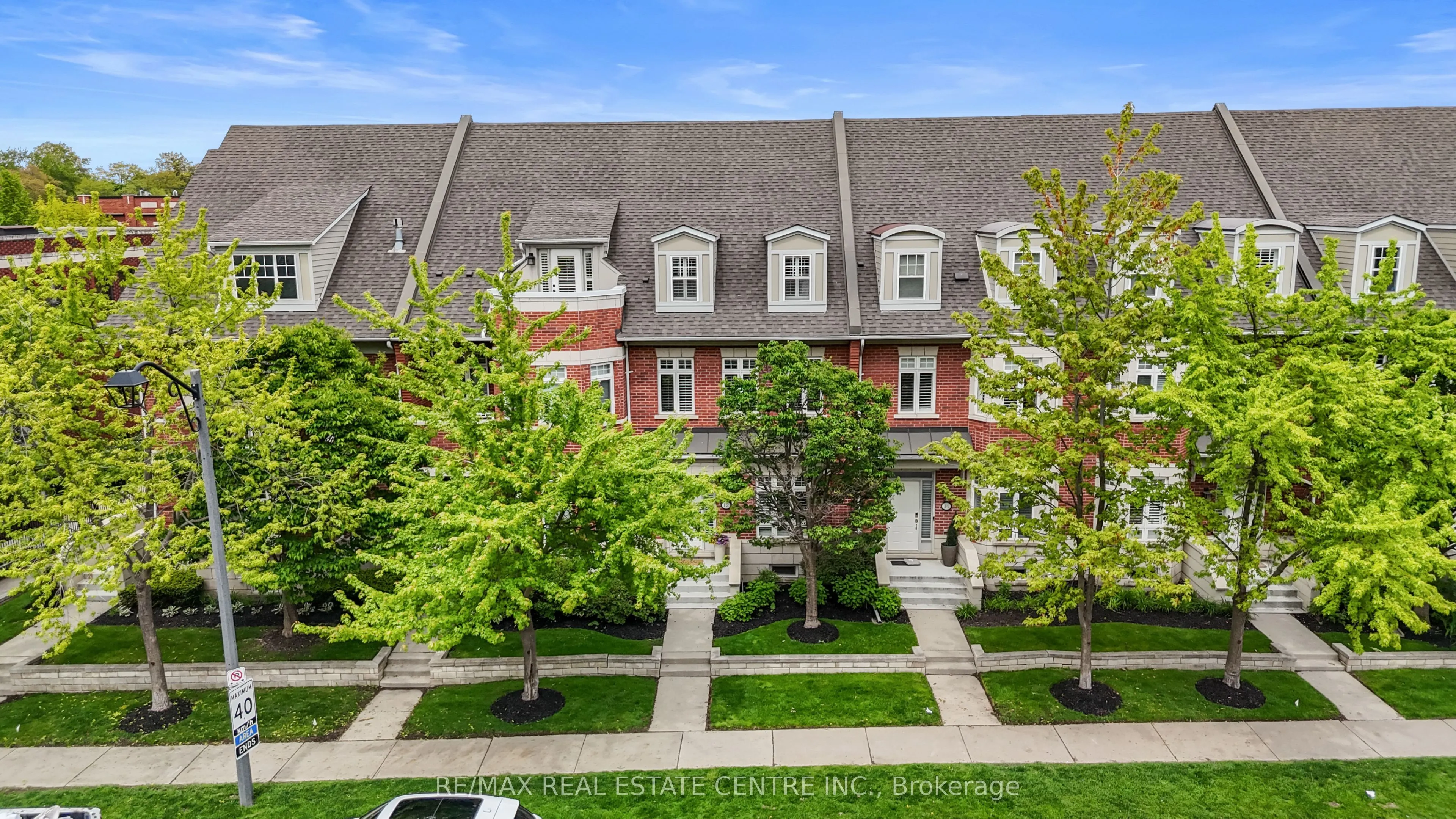 12 St. Lawrence Drive, #12