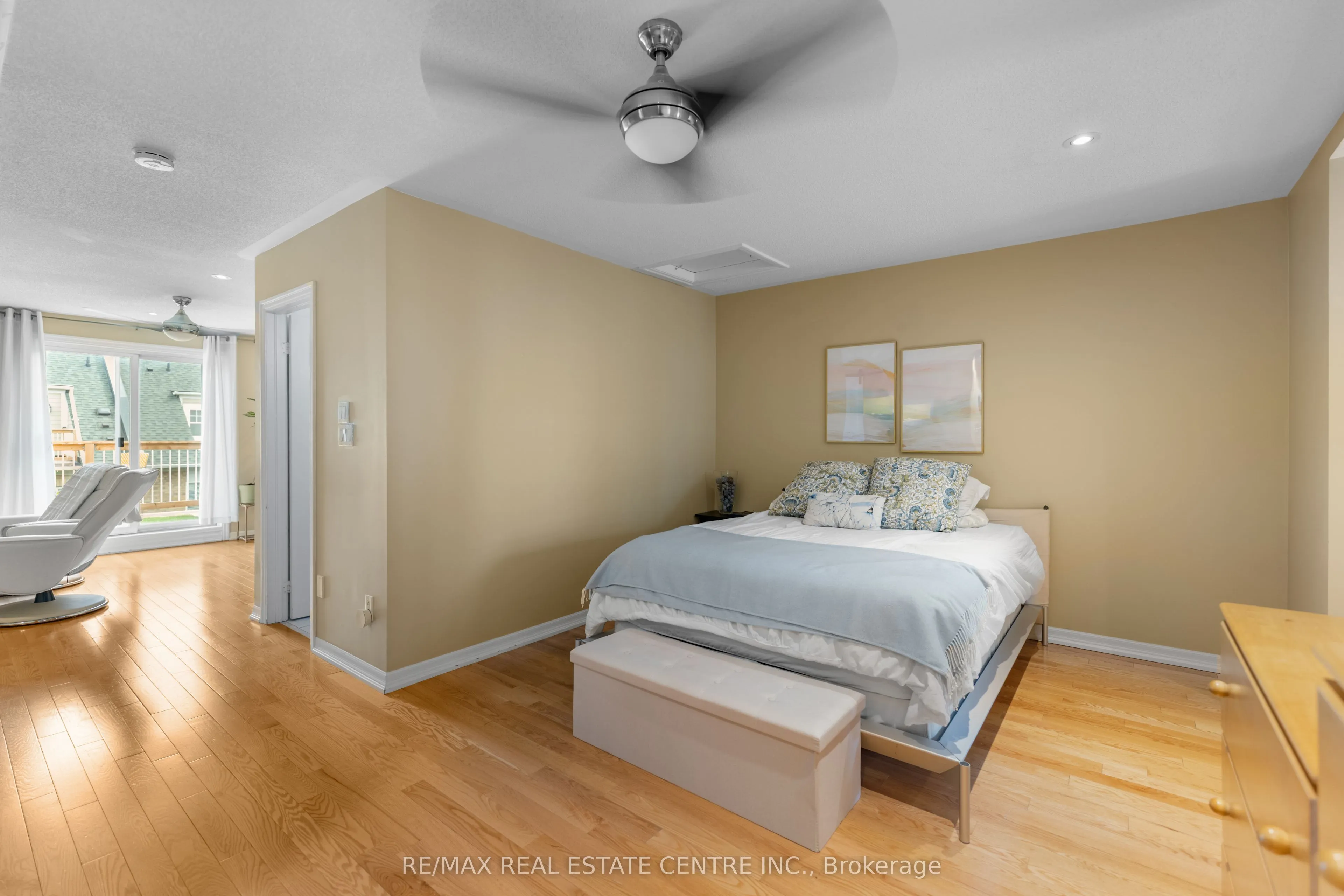 12 St. Lawrence Drive, #12