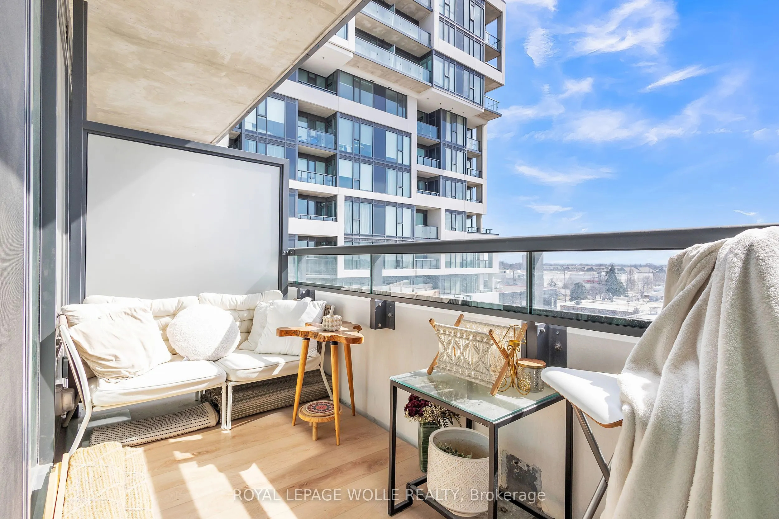 859 The Queensway, #412