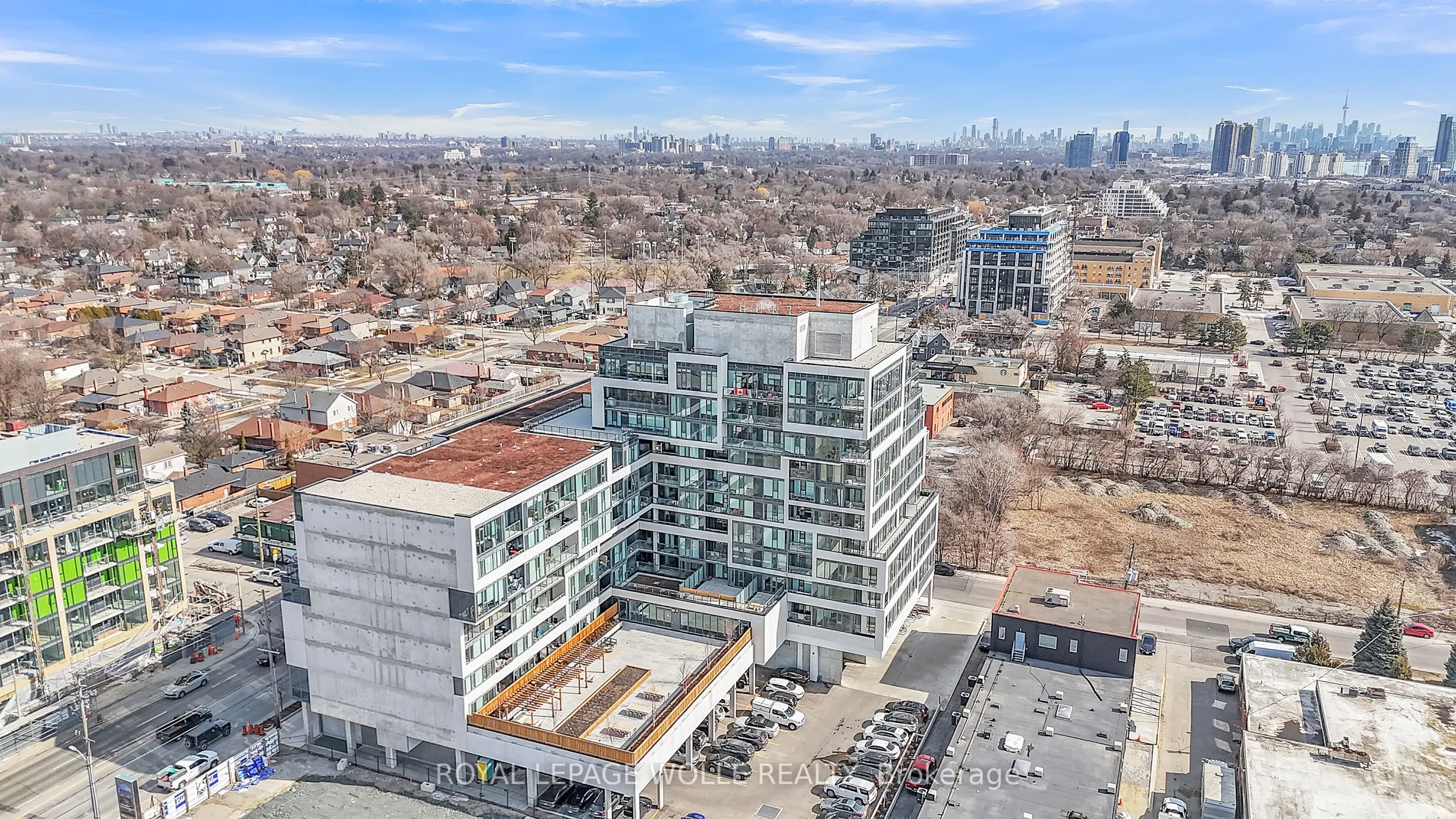 859 The Queensway, #412