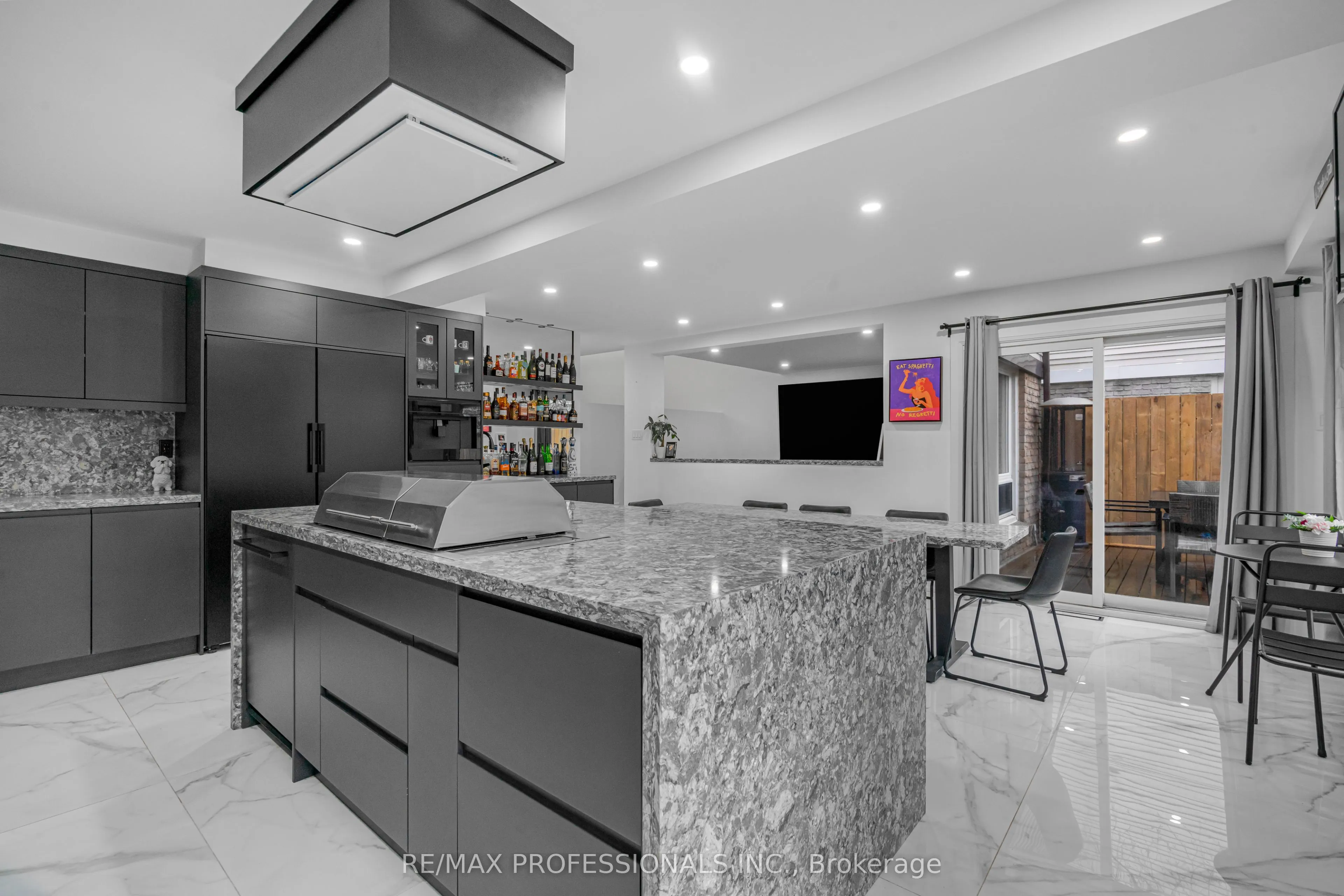 103 Elmbrook Crescent