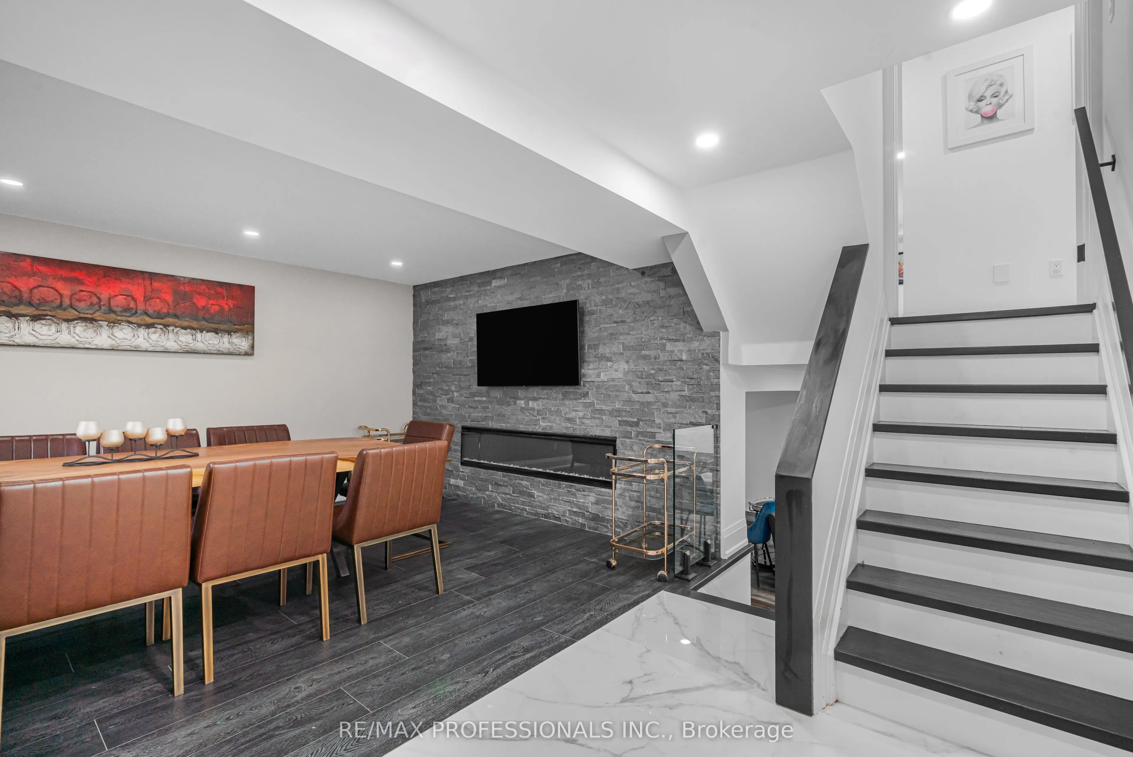 103 Elmbrook Crescent