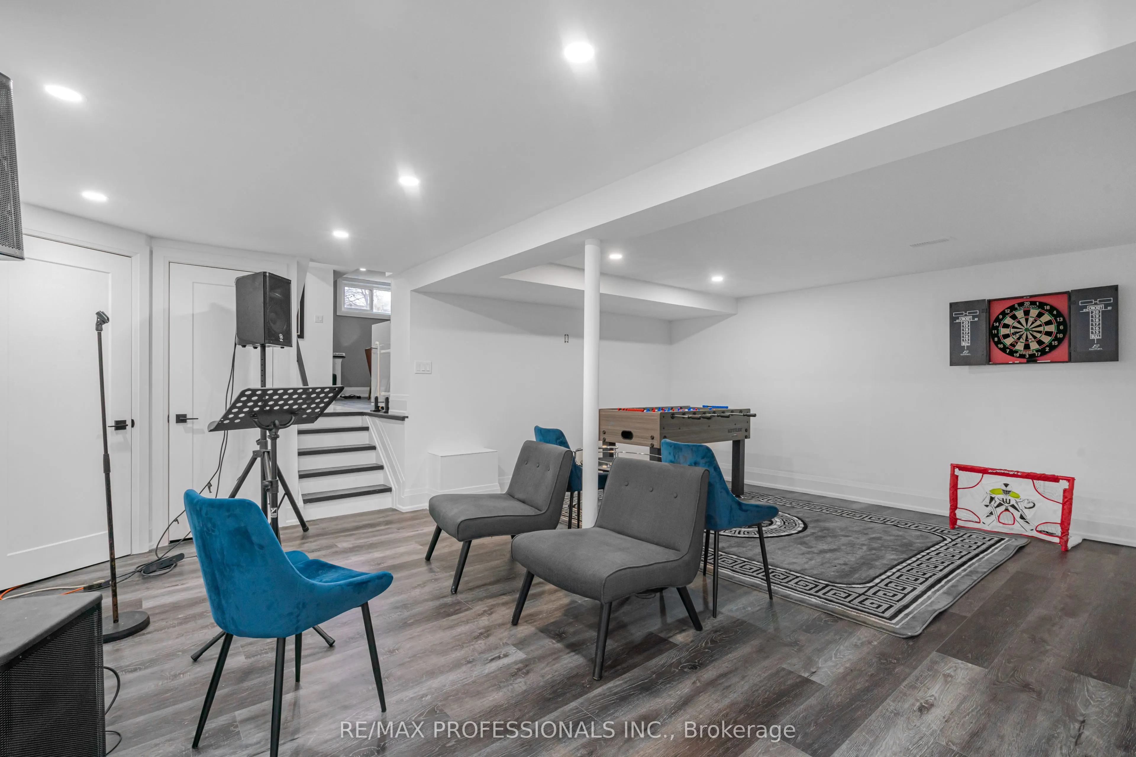103 Elmbrook Crescent