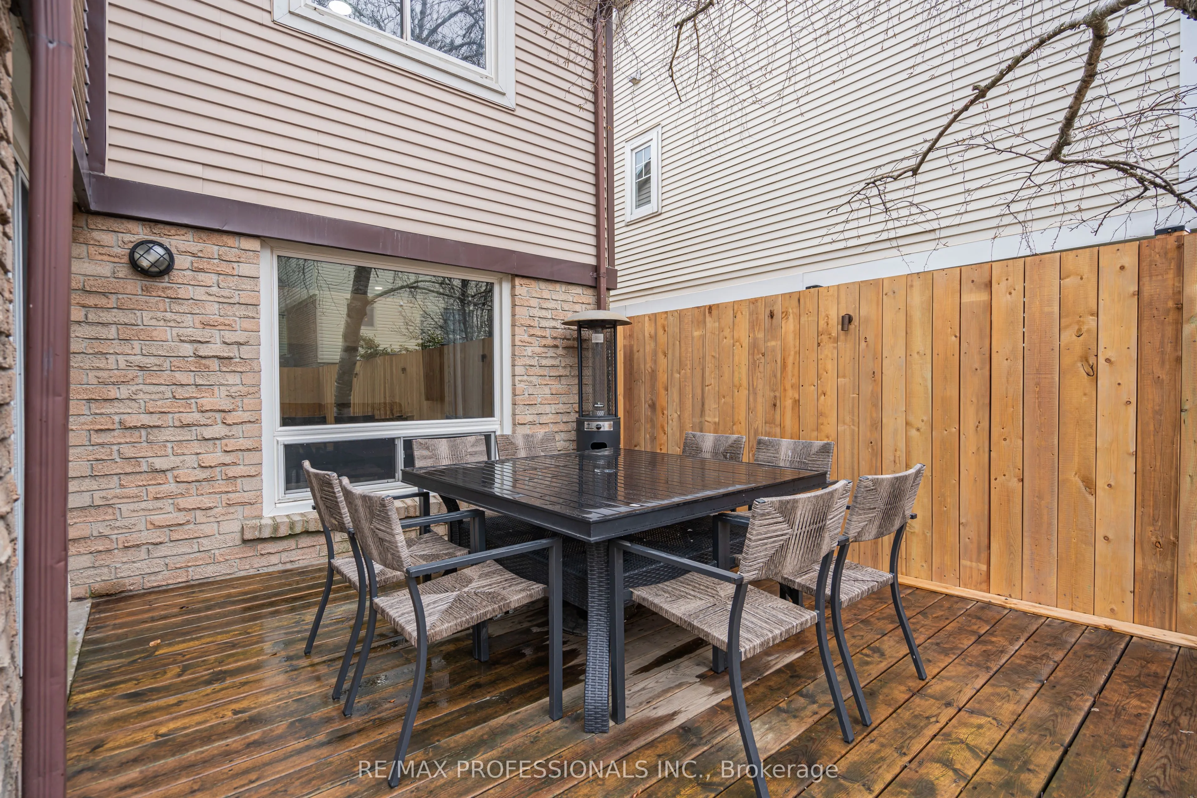 103 Elmbrook Crescent