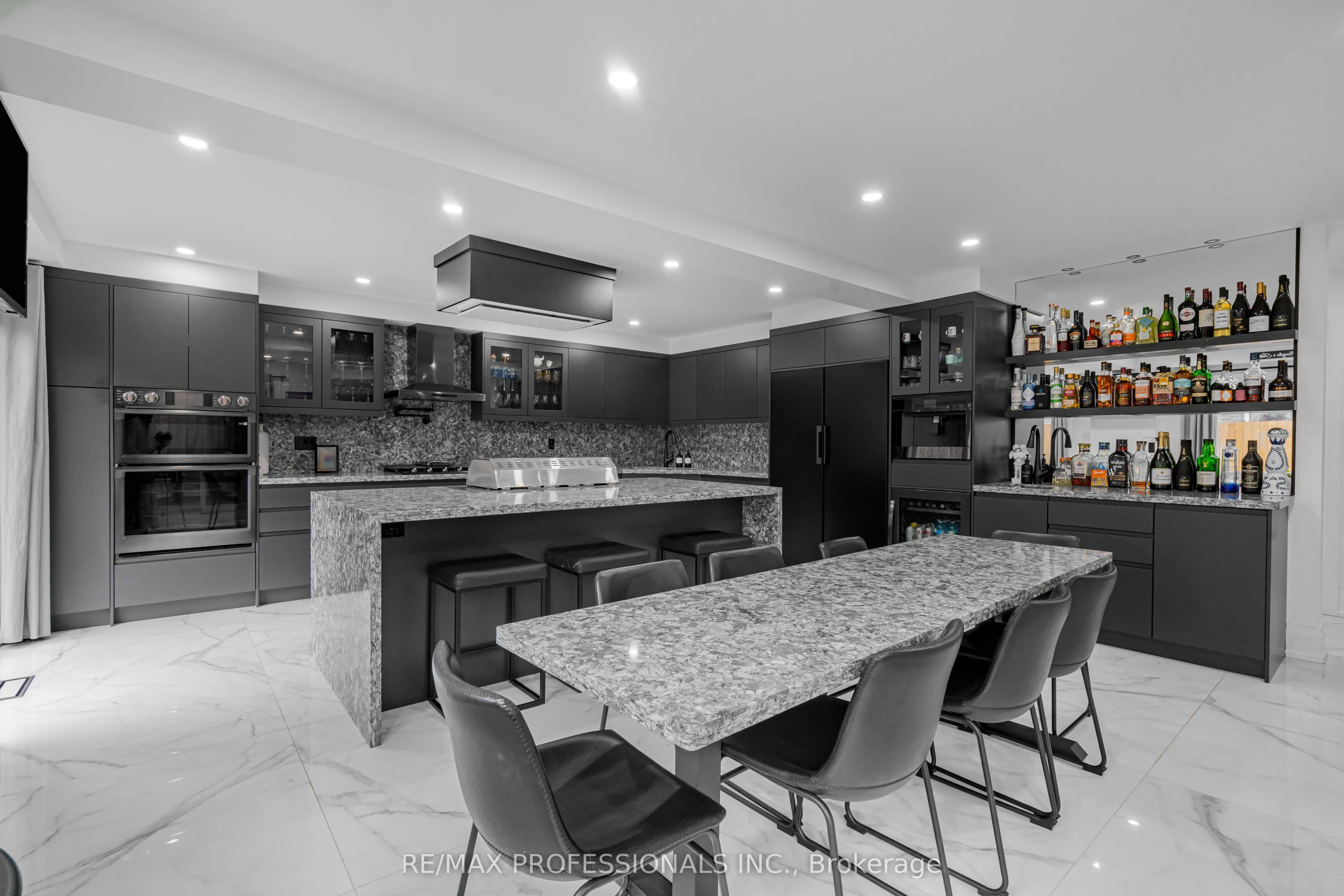 103 Elmbrook Crescent