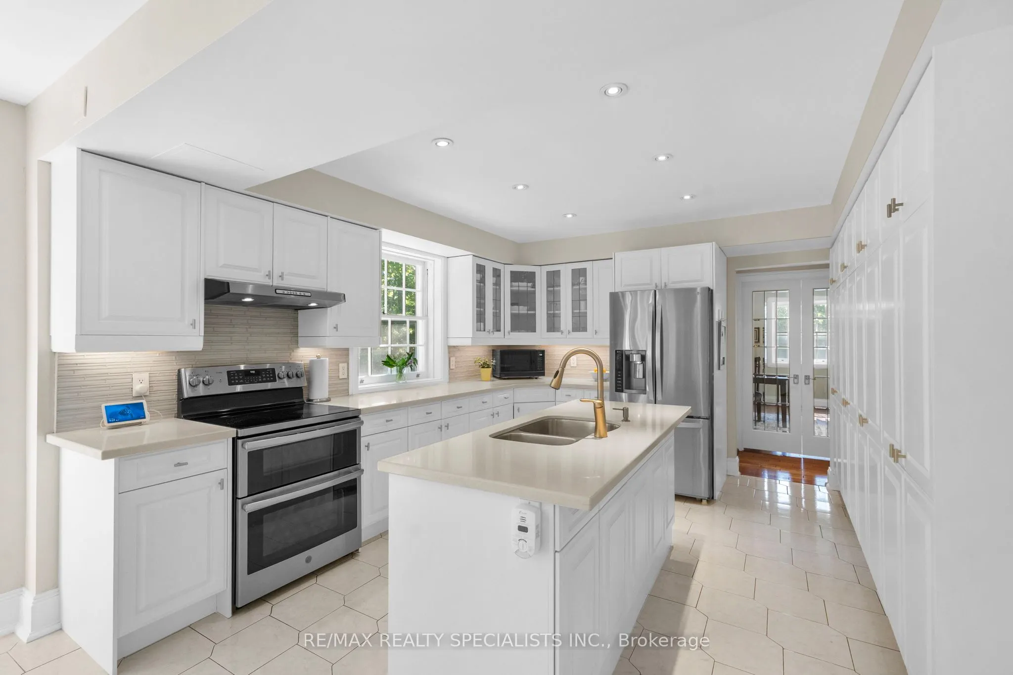 1690 Sherway Drive