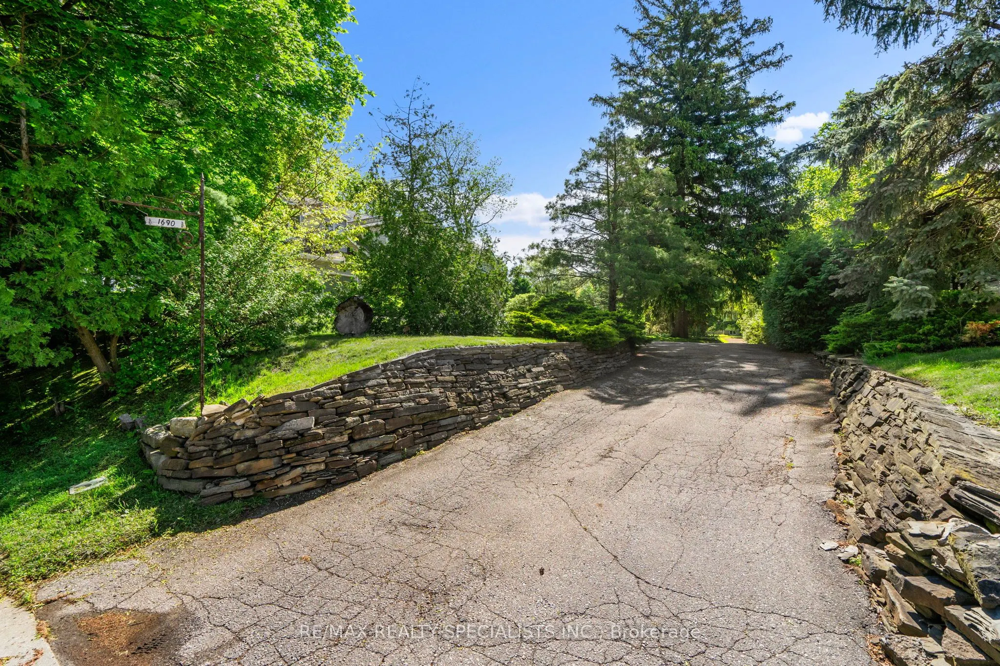 1690 Sherway Drive