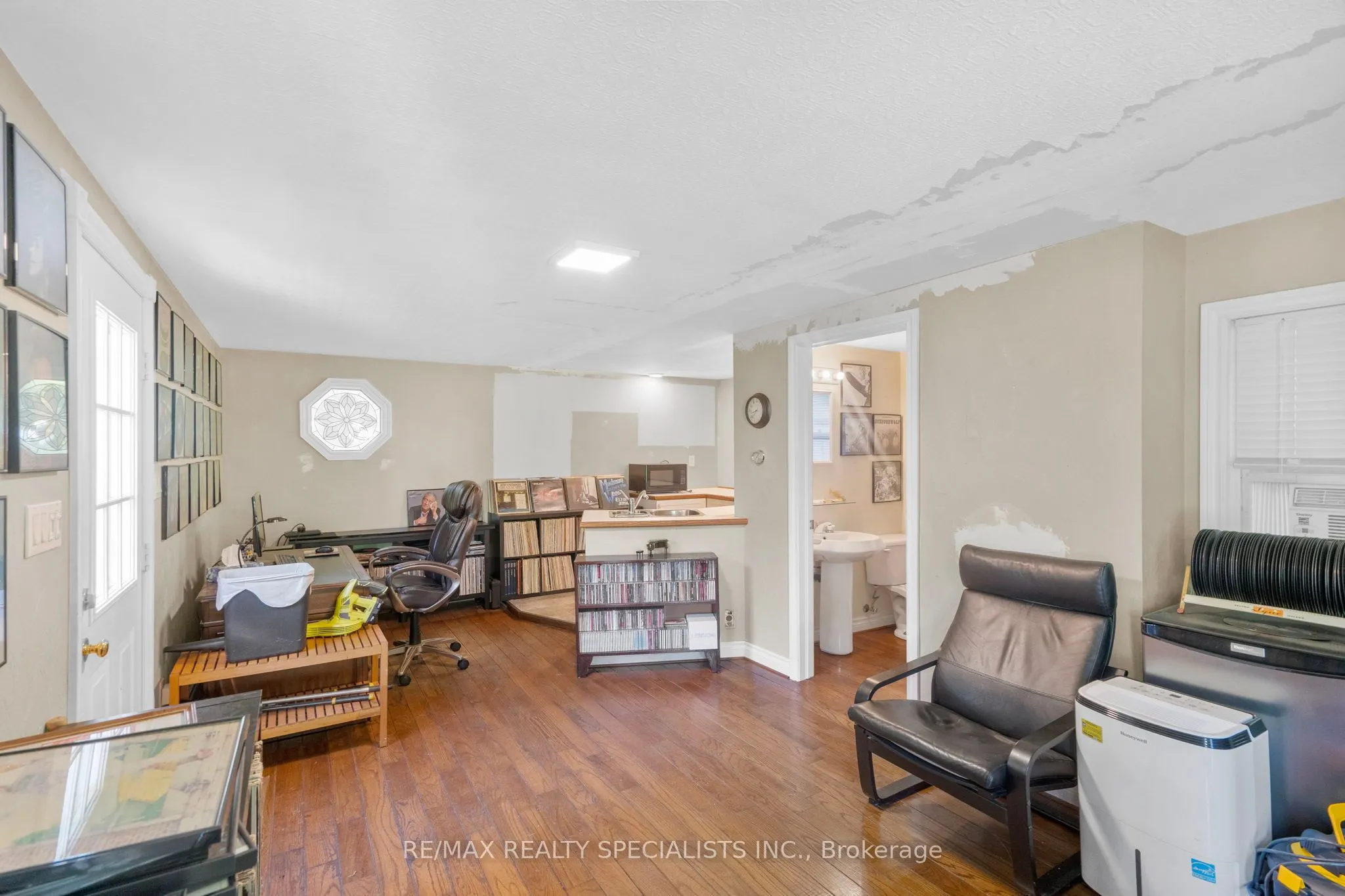 1690 Sherway Drive