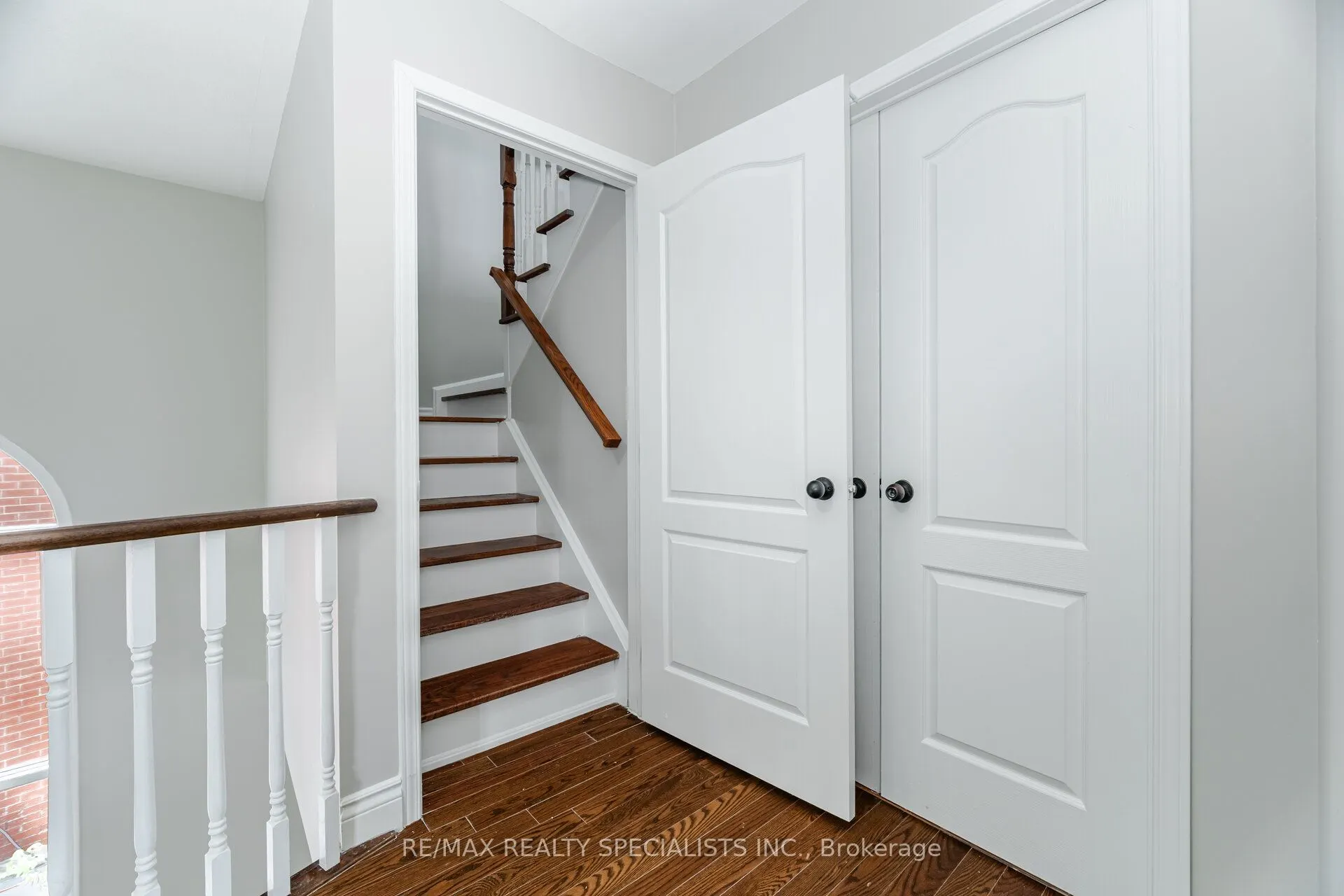 2676 Castle Hill Crescent