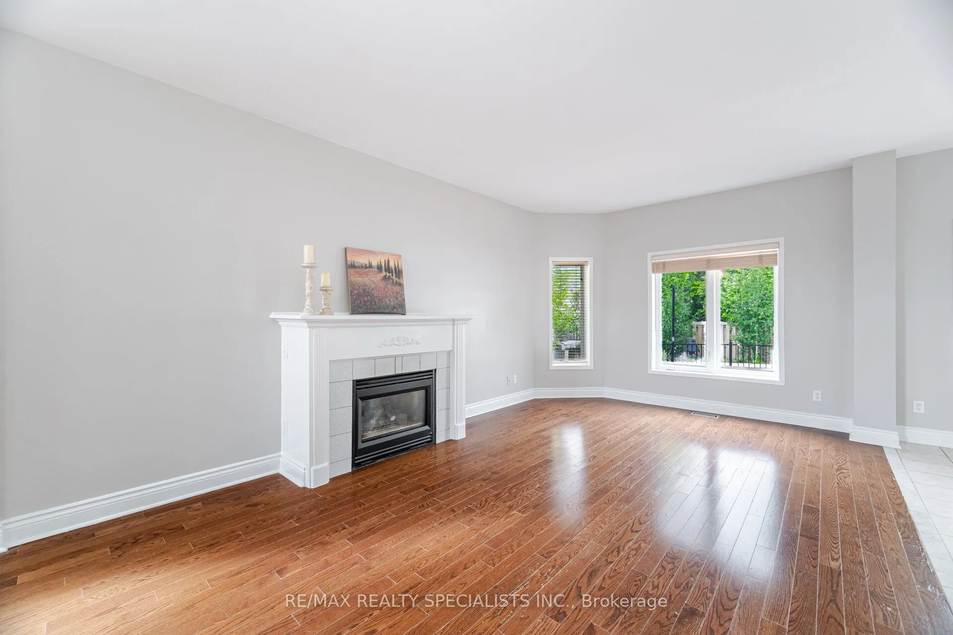 2676 Castle Hill Crescent