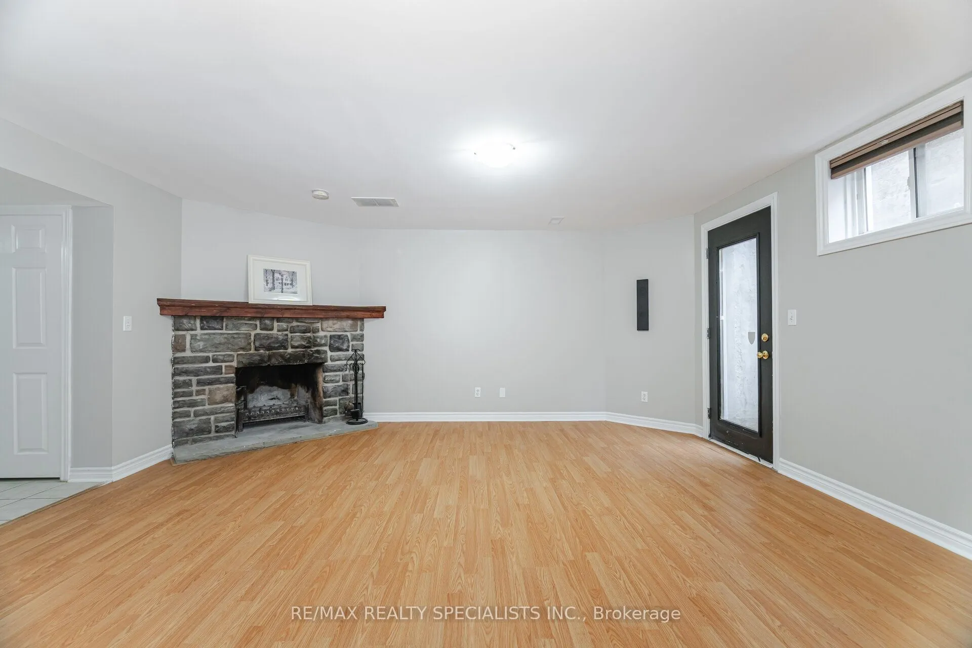 2676 Castle Hill Crescent