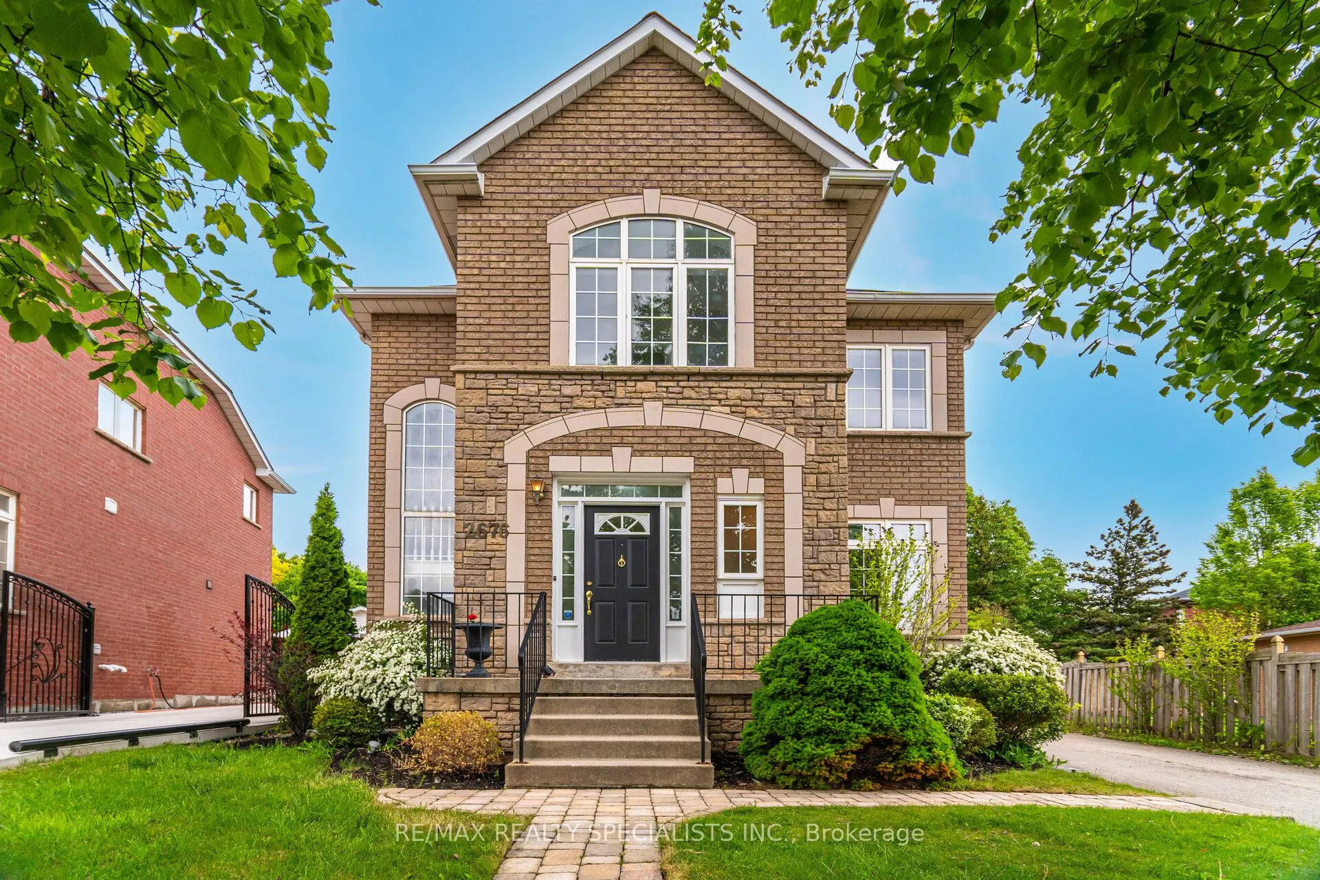 2676 Castle Hill Crescent