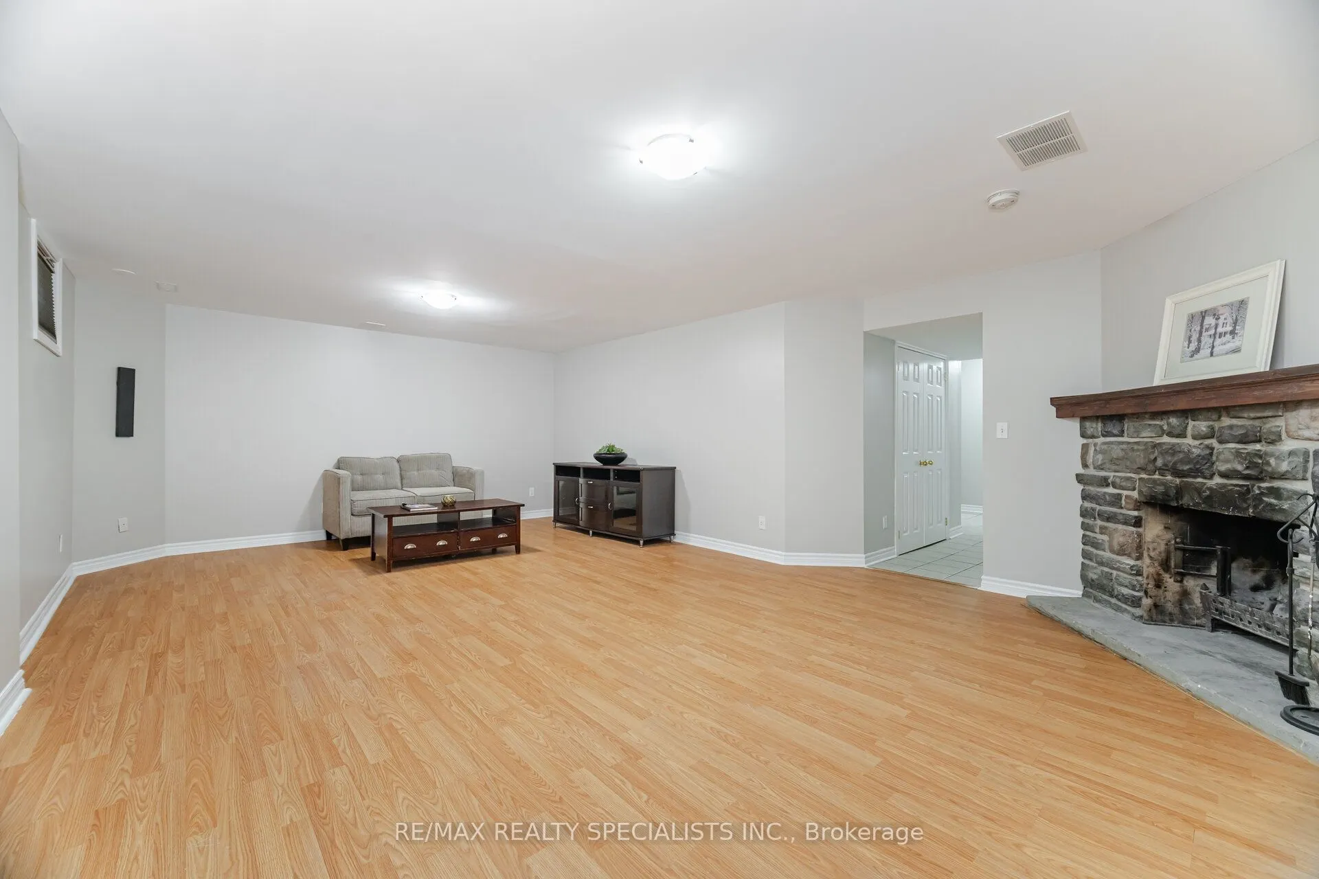 2676 Castle Hill Crescent