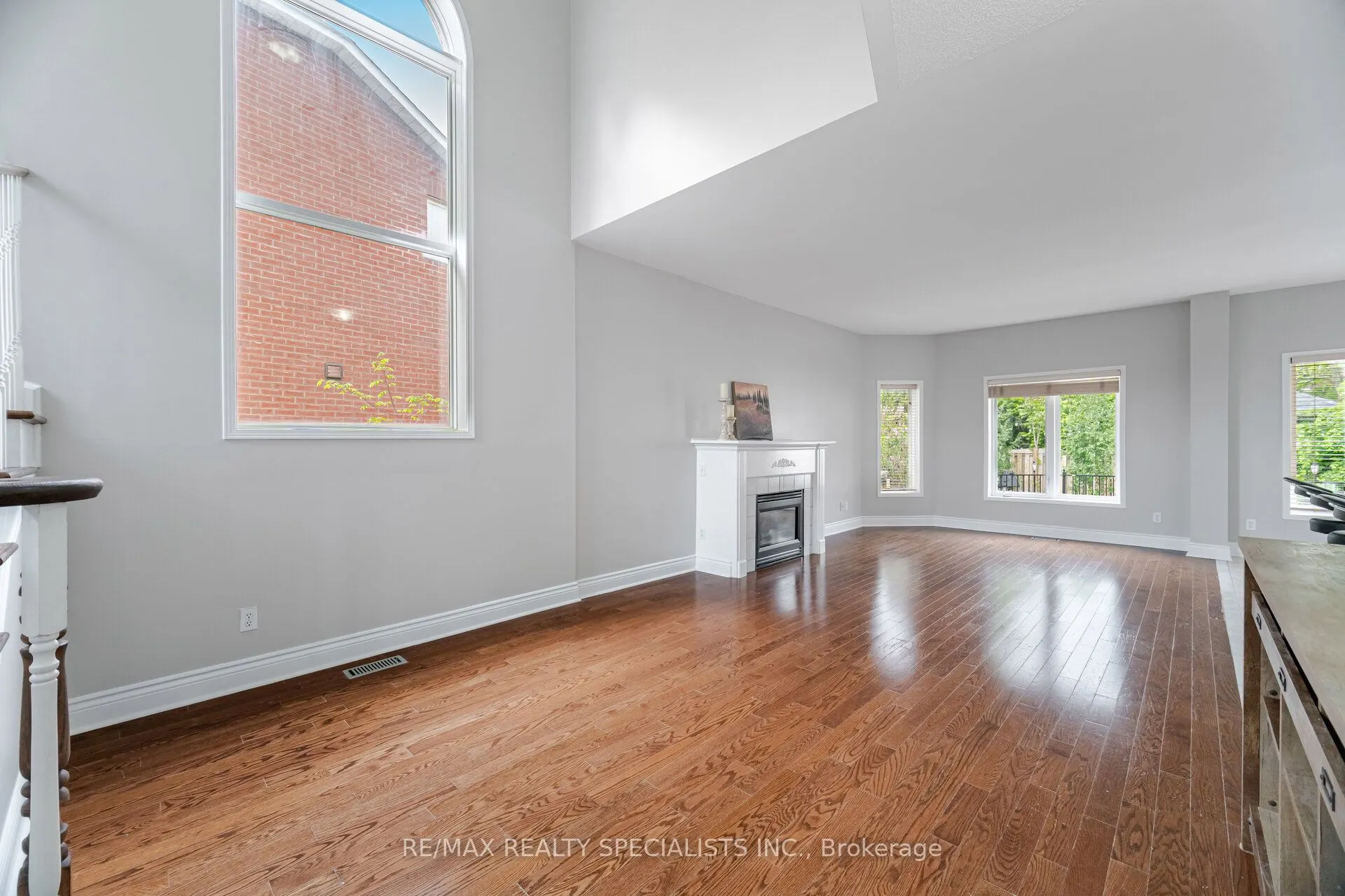2676 Castle Hill Crescent