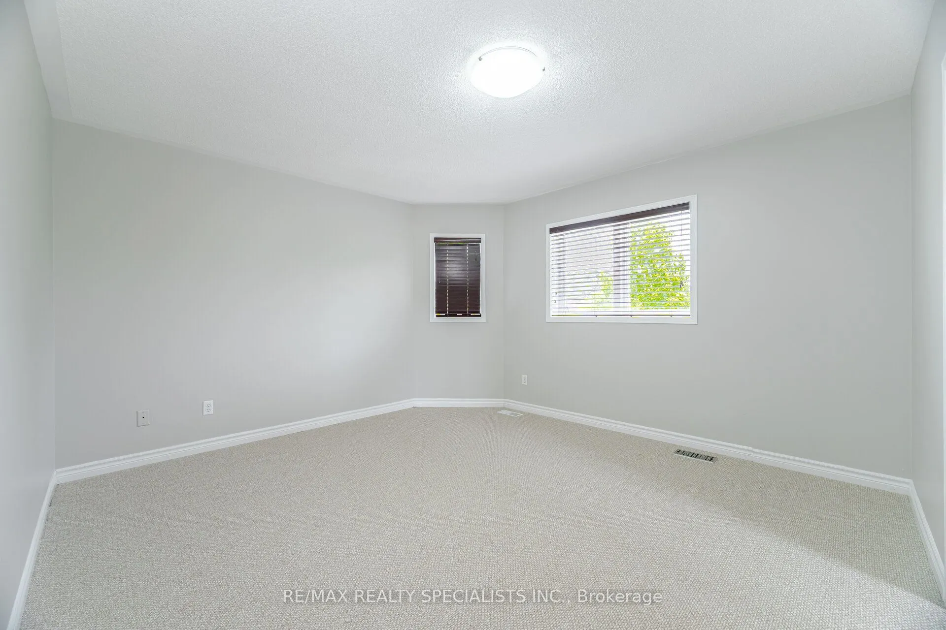 2676 Castle Hill Crescent