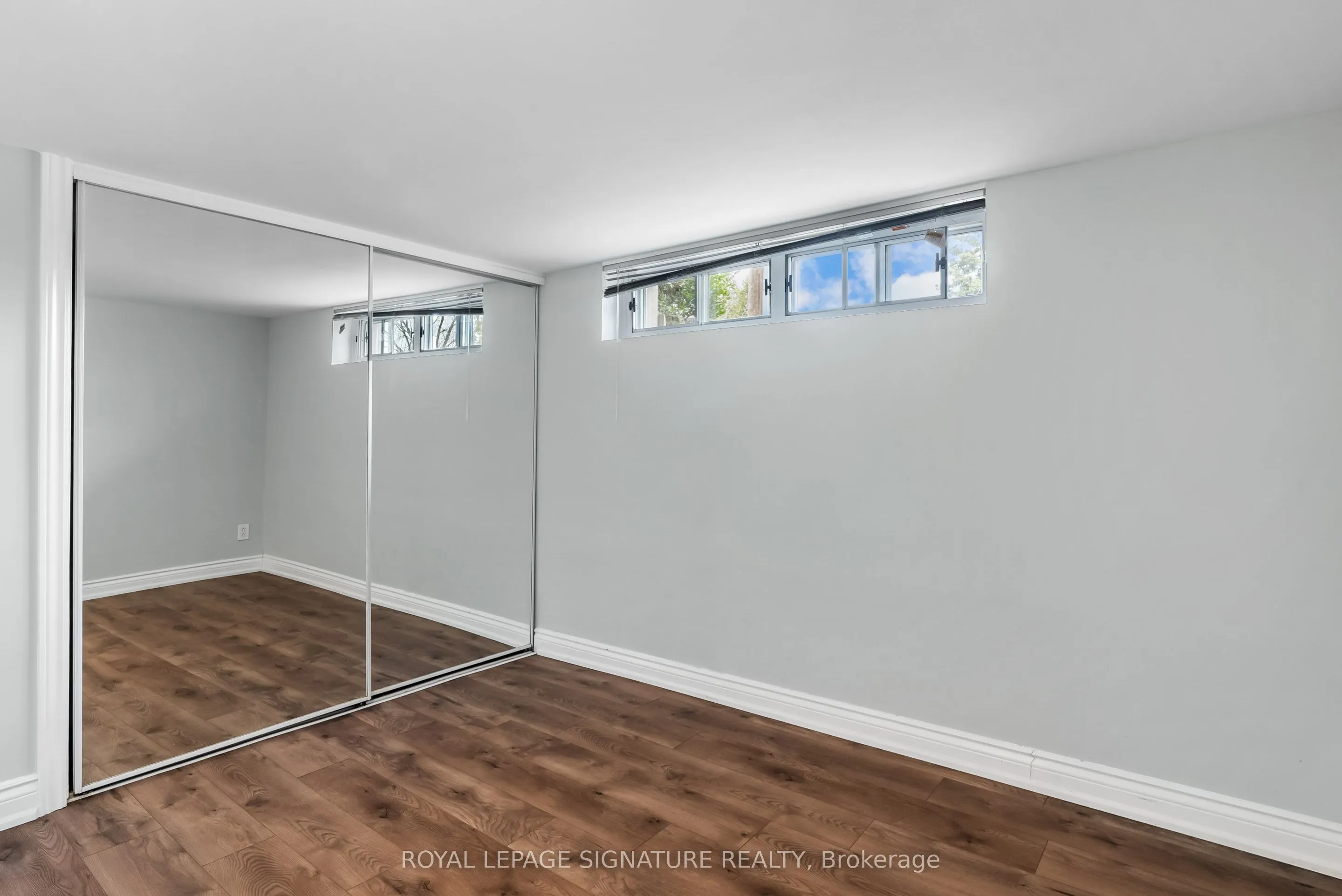 112 Foch Avenue #Lower