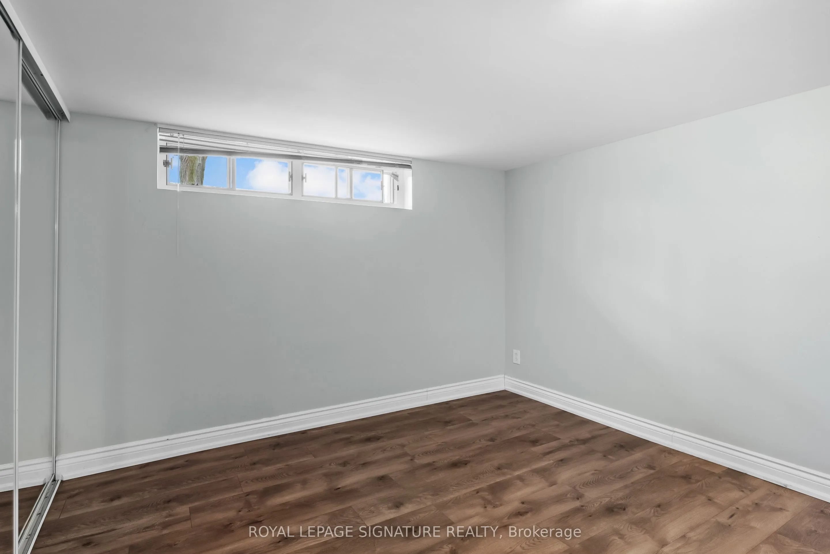 112 Foch Avenue #Lower