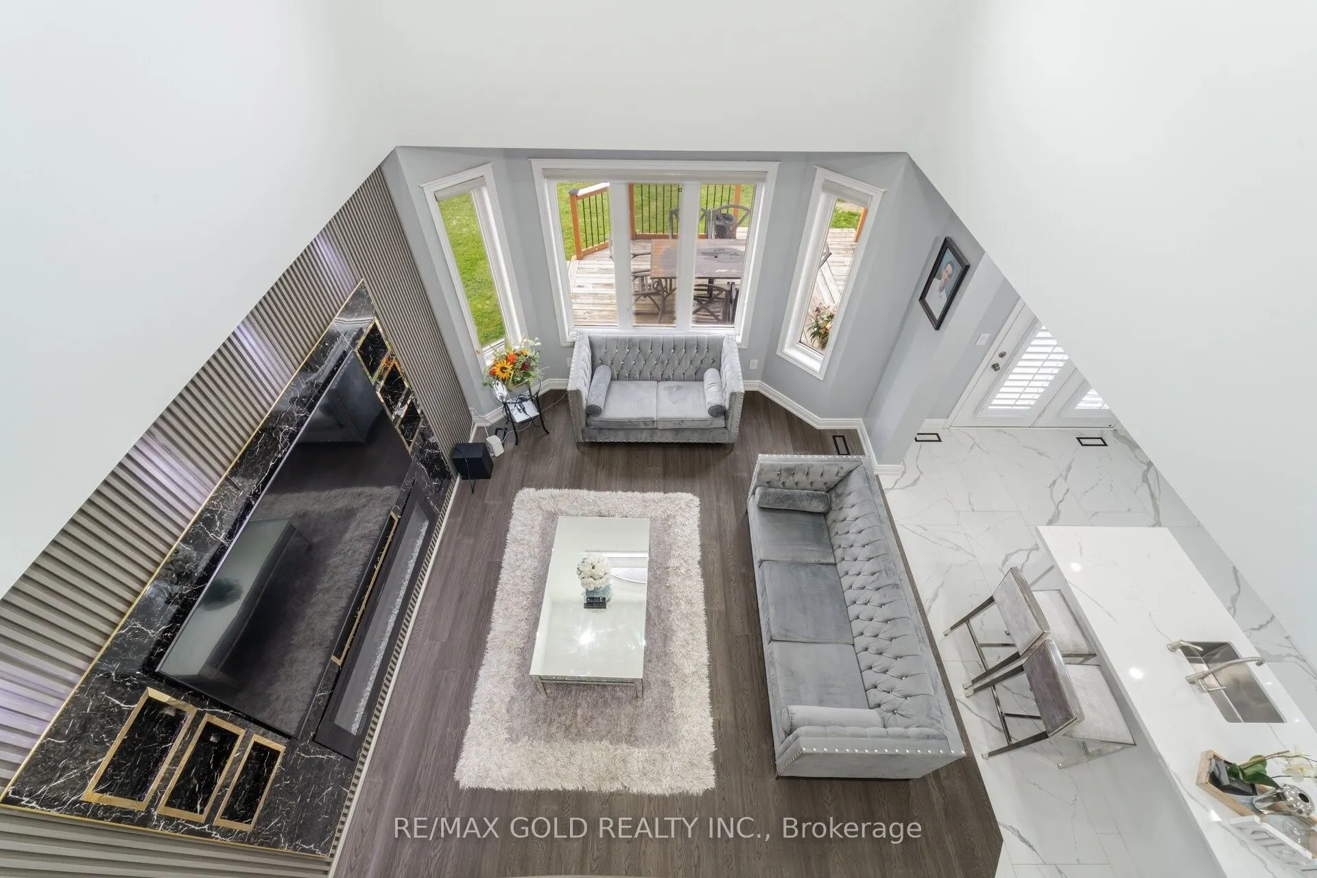 44 Eaglesprings Crescent