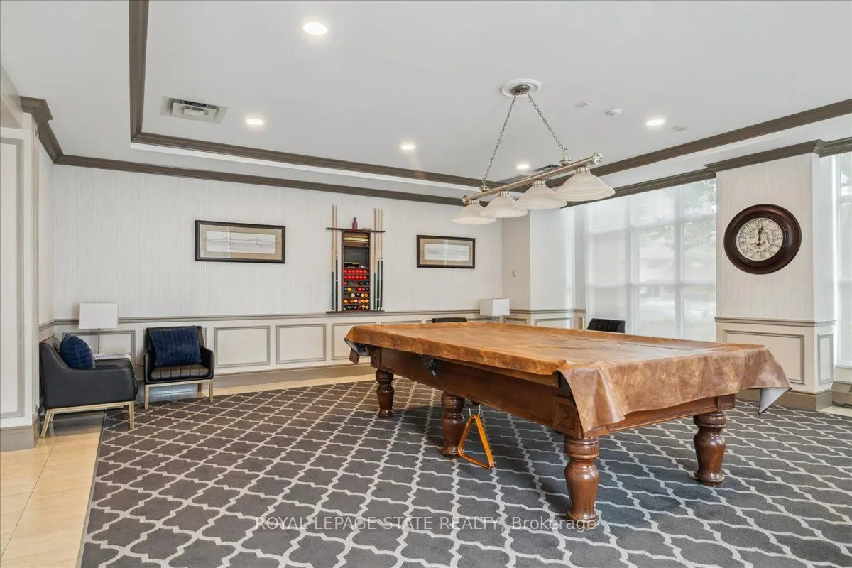 442 Maple Avenue, #102