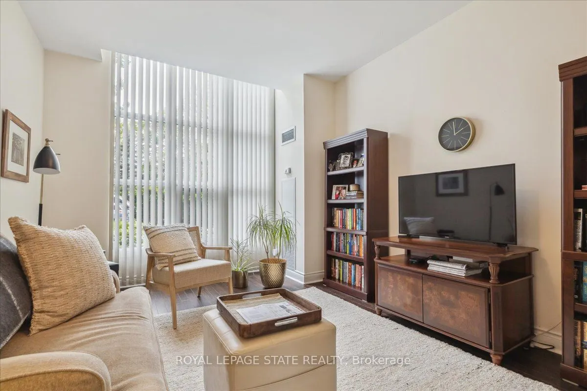 442 Maple Avenue, #102