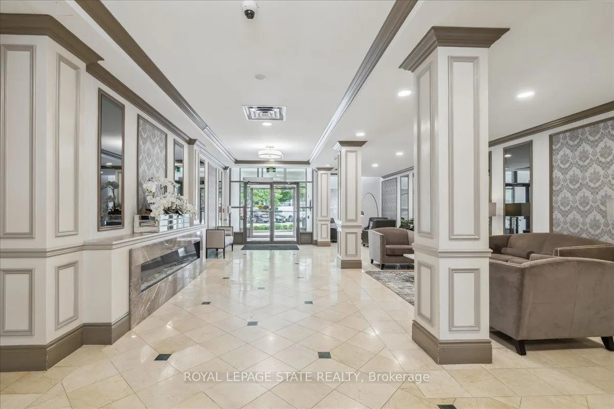 442 Maple Avenue, #102