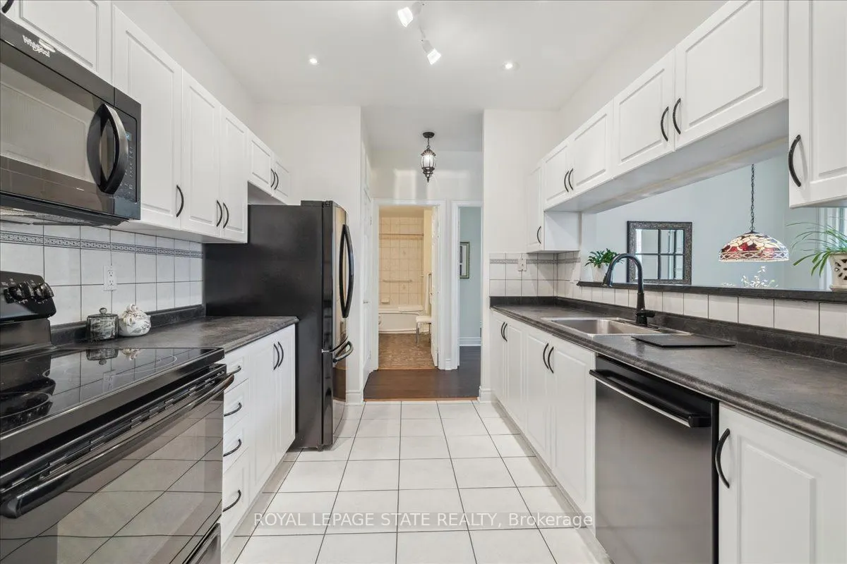 442 Maple Avenue, #102