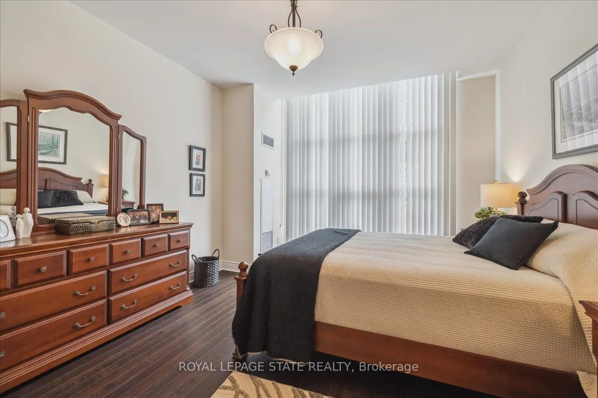 442 Maple Avenue, #102