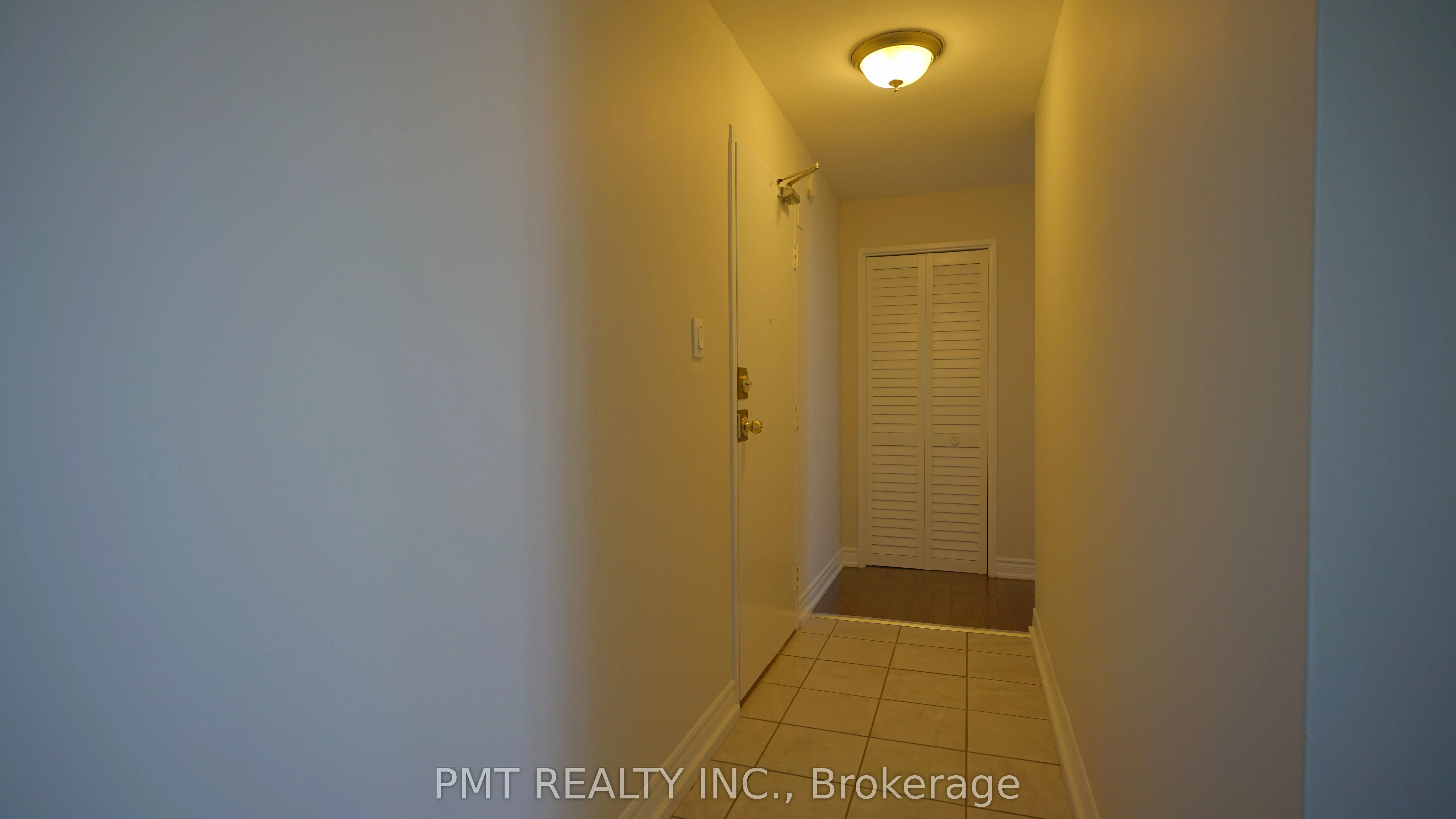 530 Lolita Gardens, #904