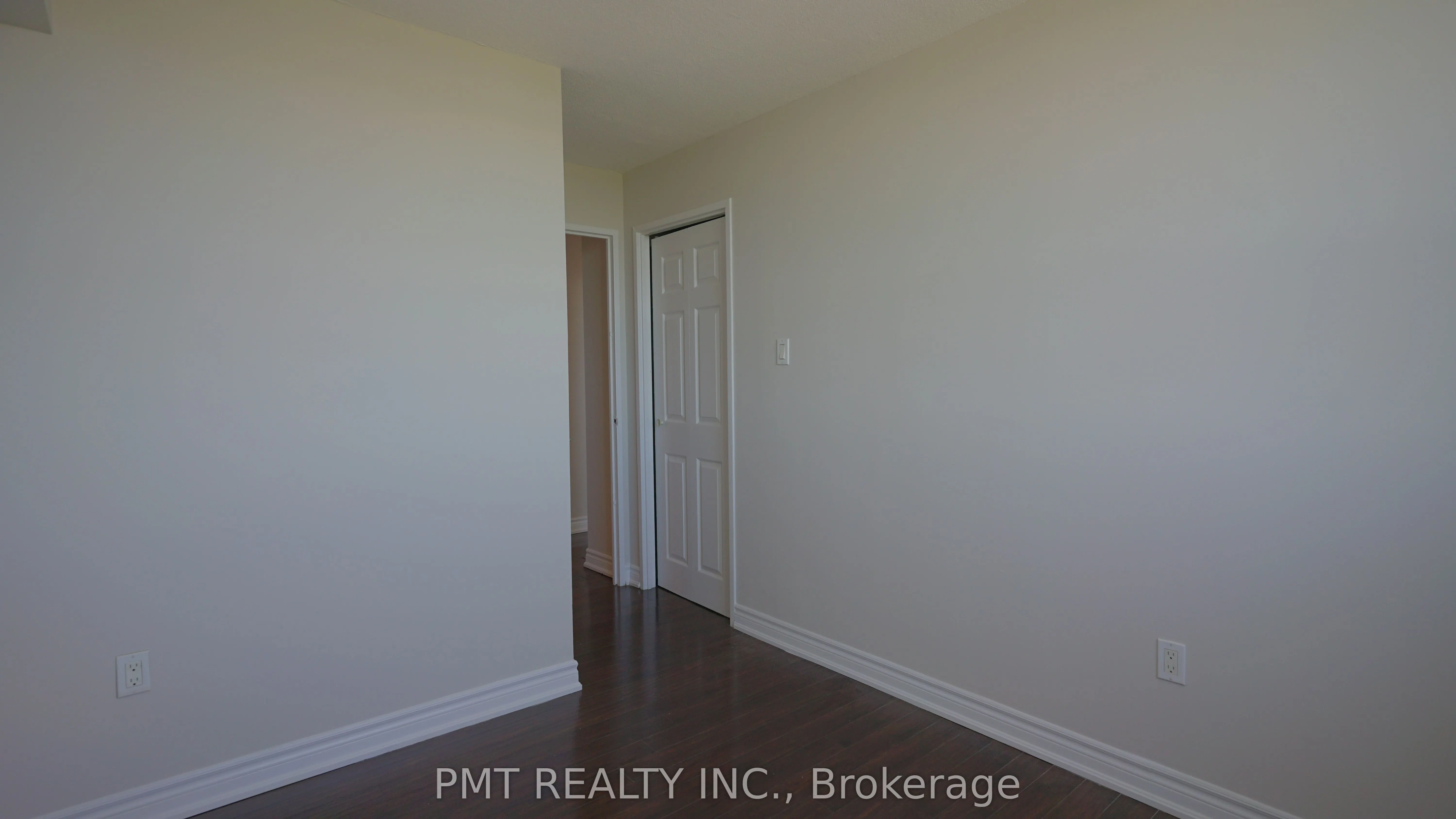 530 Lolita Gardens, #904