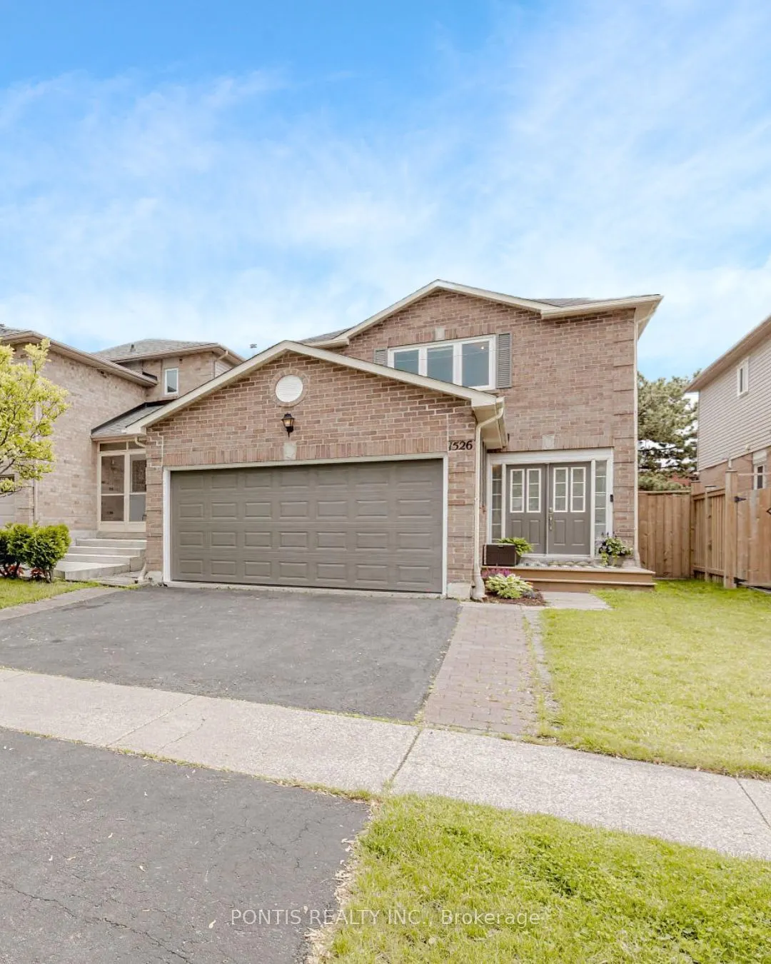 1526 KIRKROW Crescent