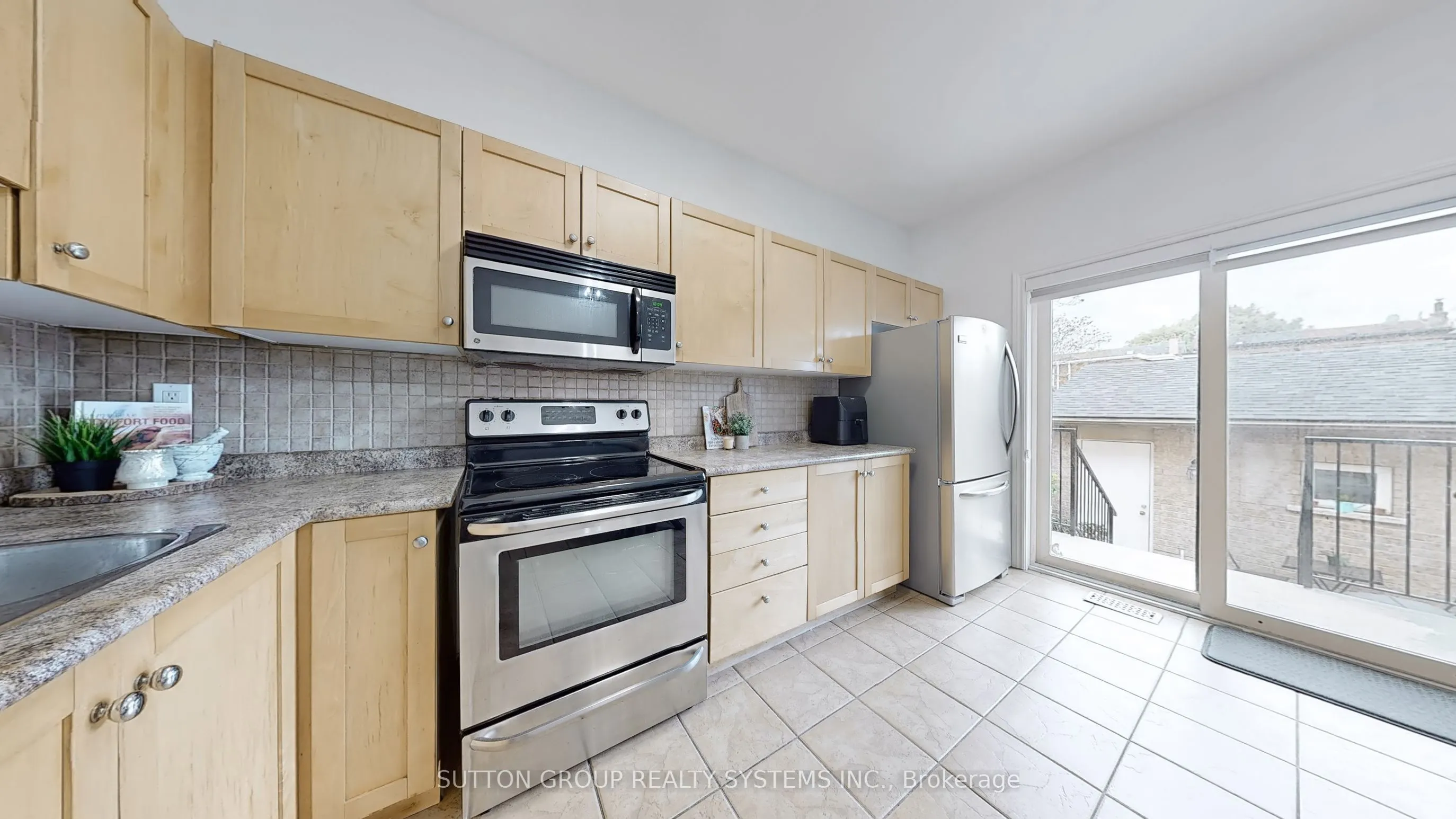 180 Rankin Crescent